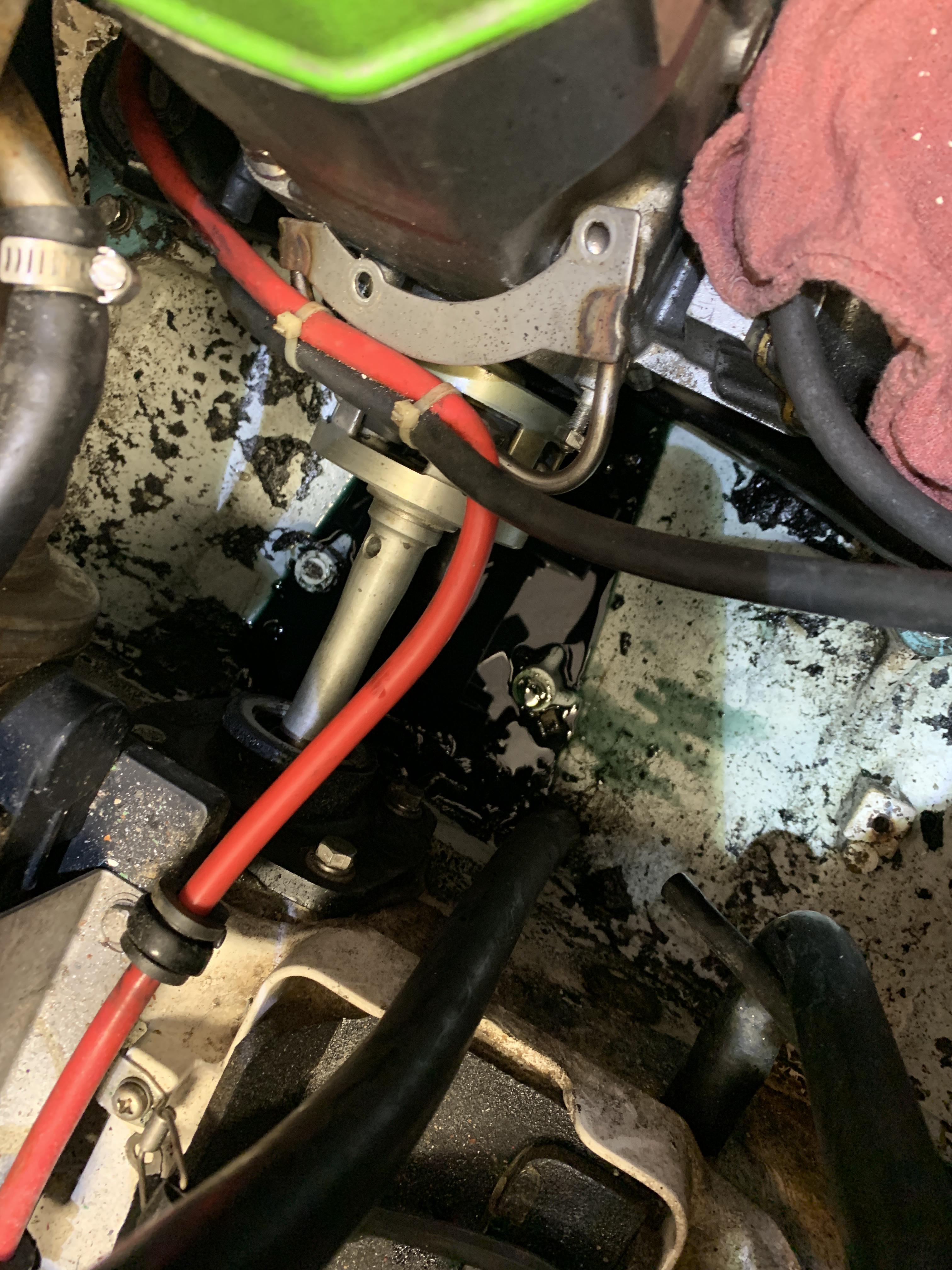 Oil in bottom of jet ski hull(need help) r/jetski