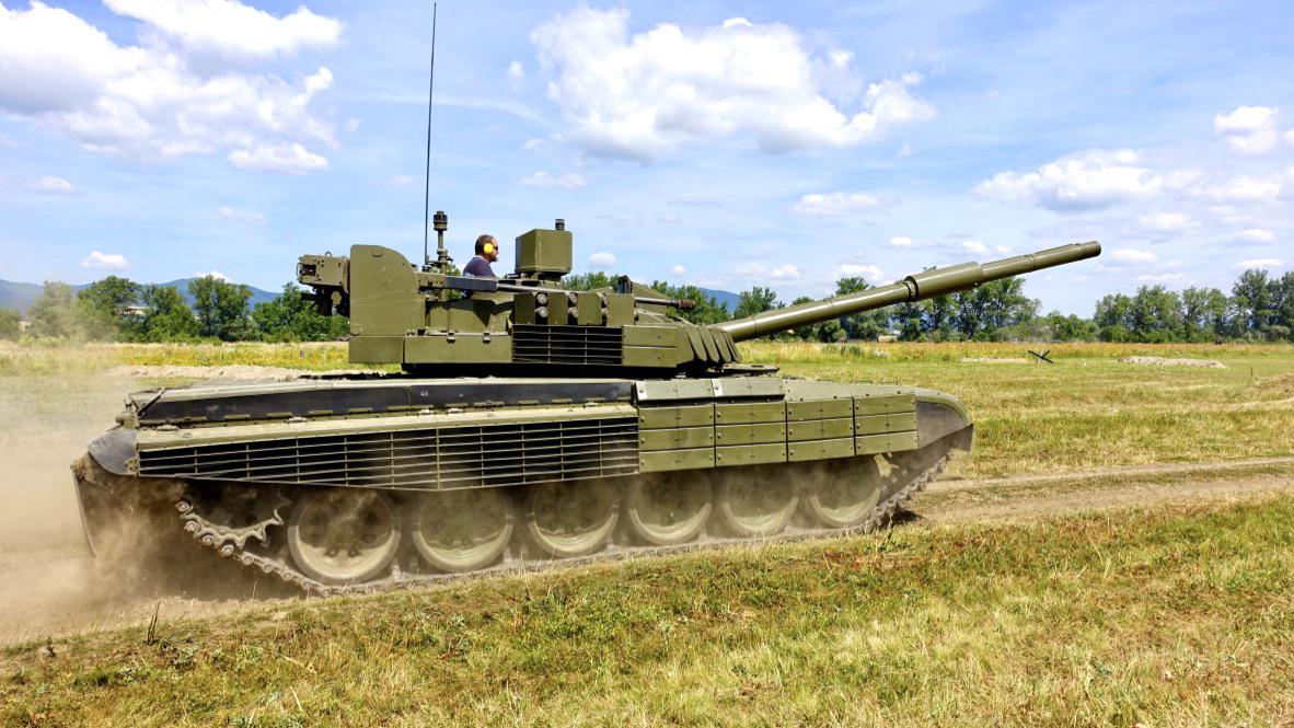 T72/M2 MODERNA Tank day 2019 in SK. r/TankPorn