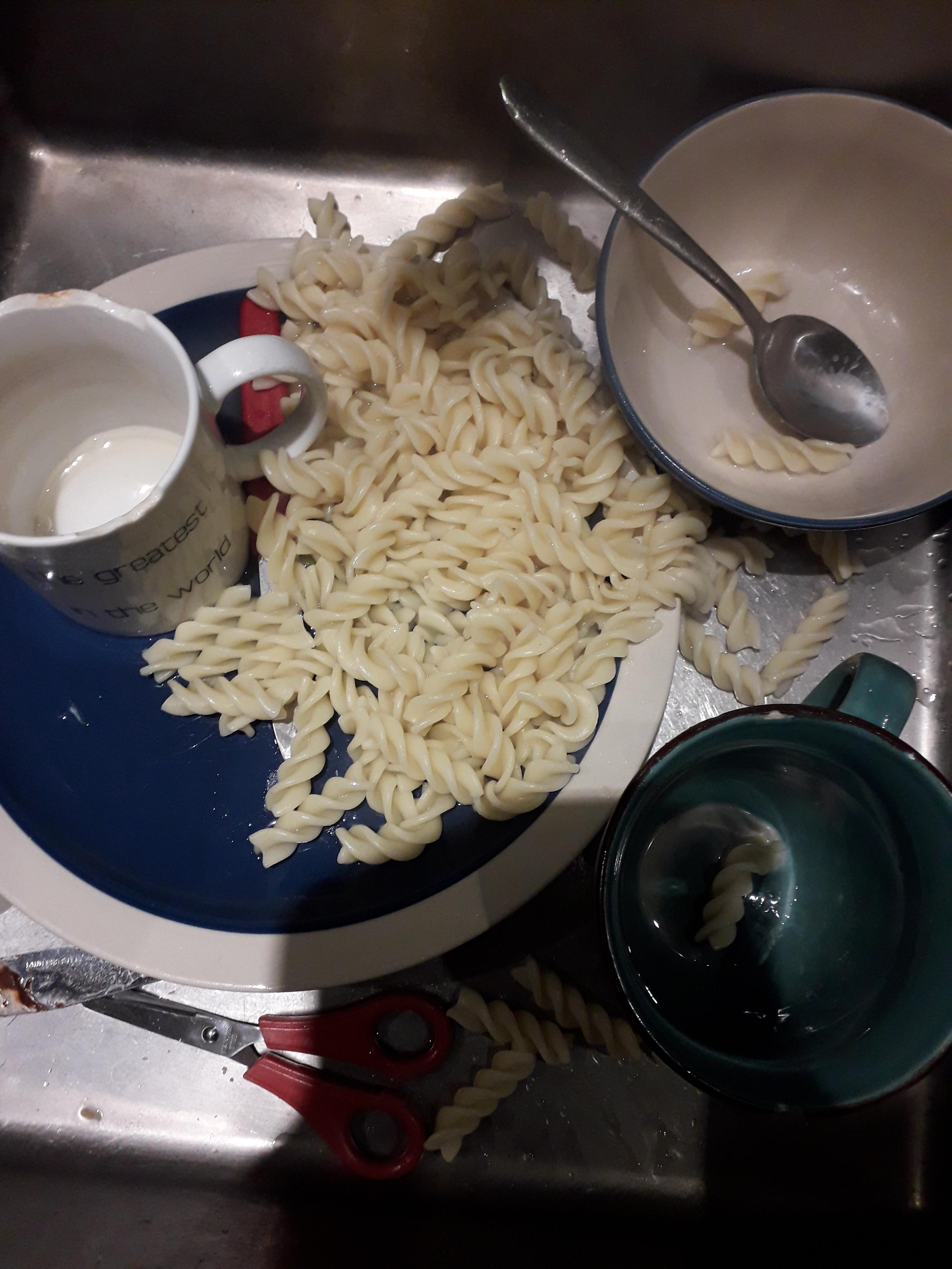 Getting the water out of the pot with a cleinder and drop it by