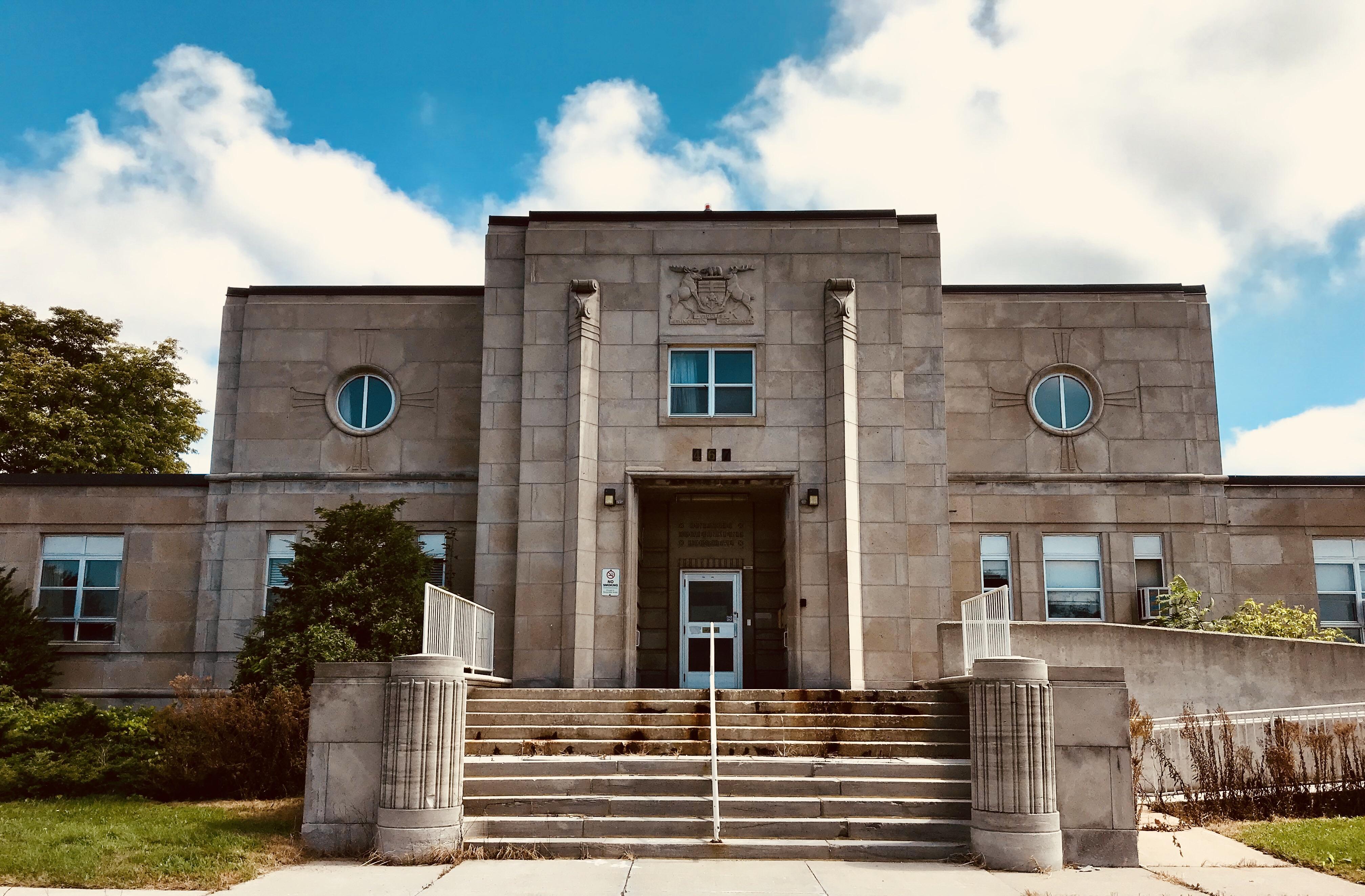 Ontario Governmental Hospital (St. Thomas Psychiatric Hospital) r/Asylums
