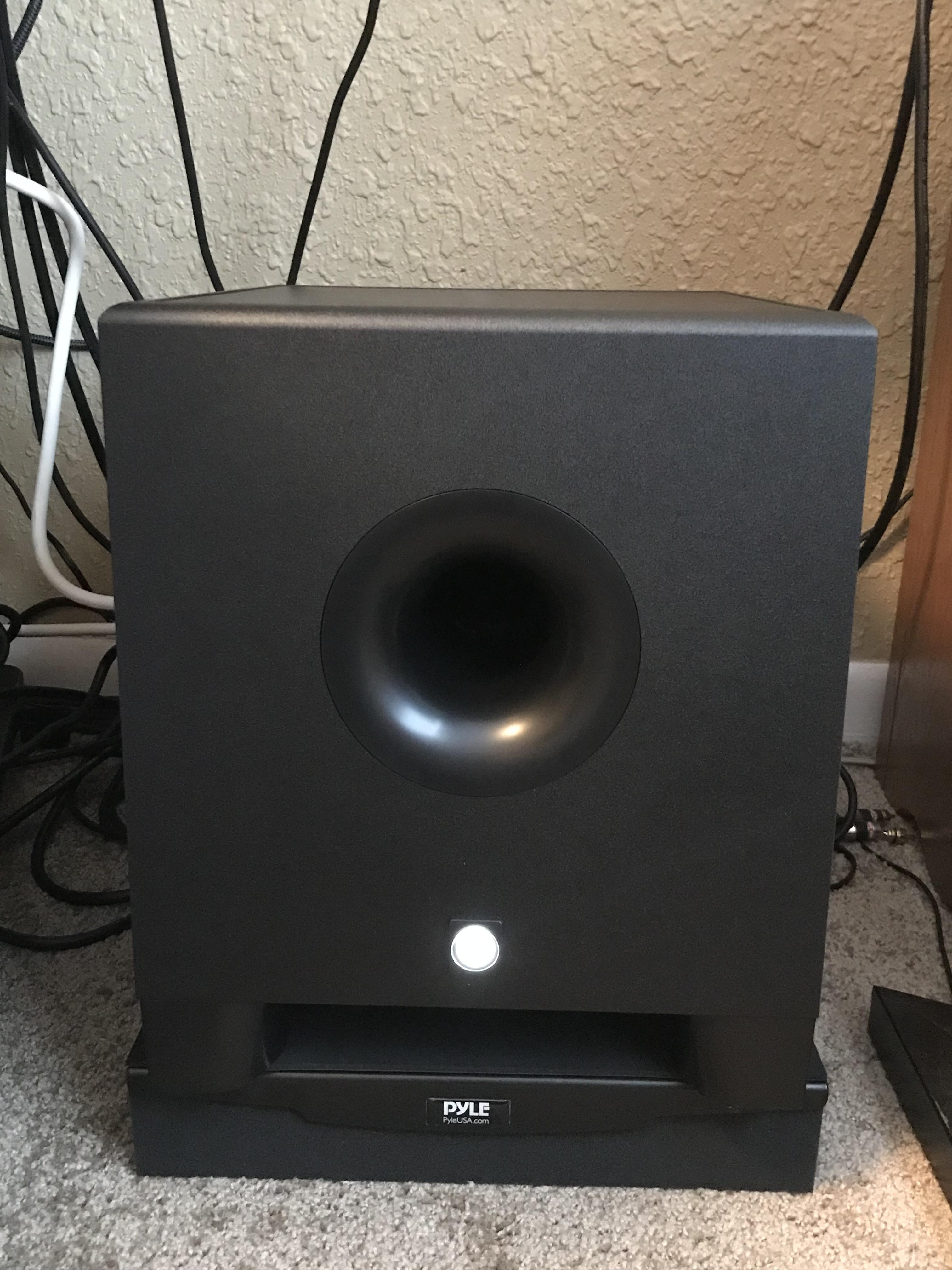 Welcome to the family Yamaha HS8S. Not the prettiest sub to look at