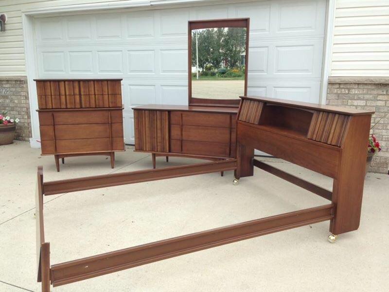 United furniture corporation bedroom set r/Mid_Century