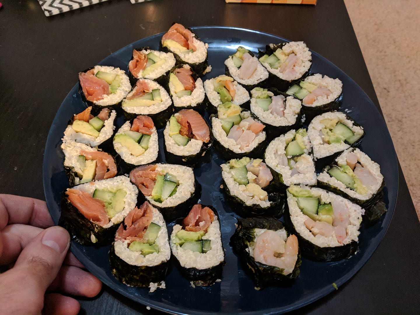 Made keto sushi. The entire plate is less than 600 calories. r