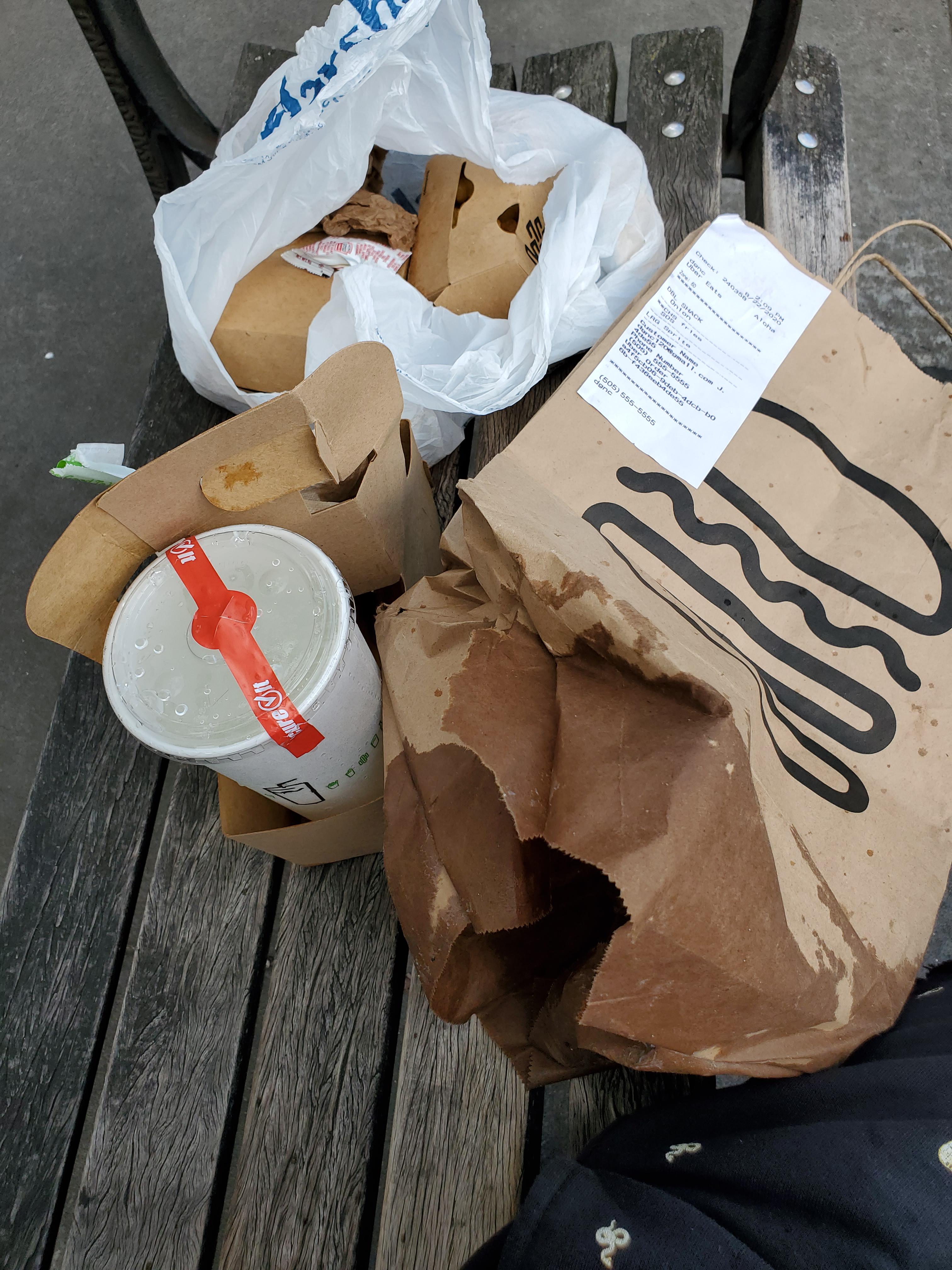 Drink spilled and ruined the order/bag Free lunch and full delivery