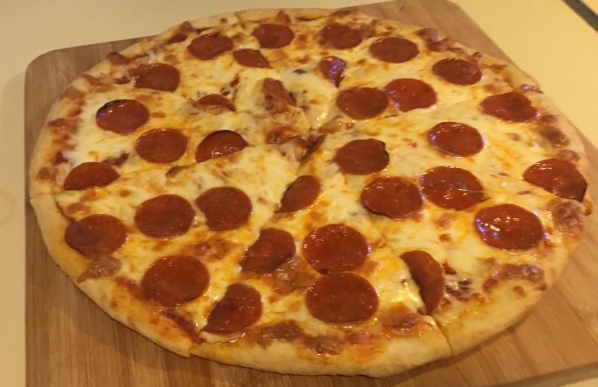 16" pepperoni and extra cheese r/Pizza