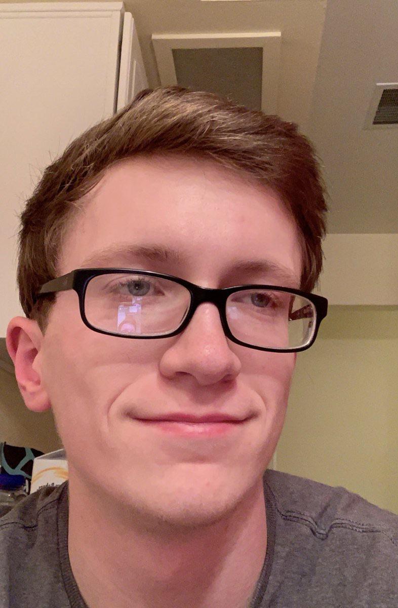 Y’all know how Craig looks like every other white guy with glasses