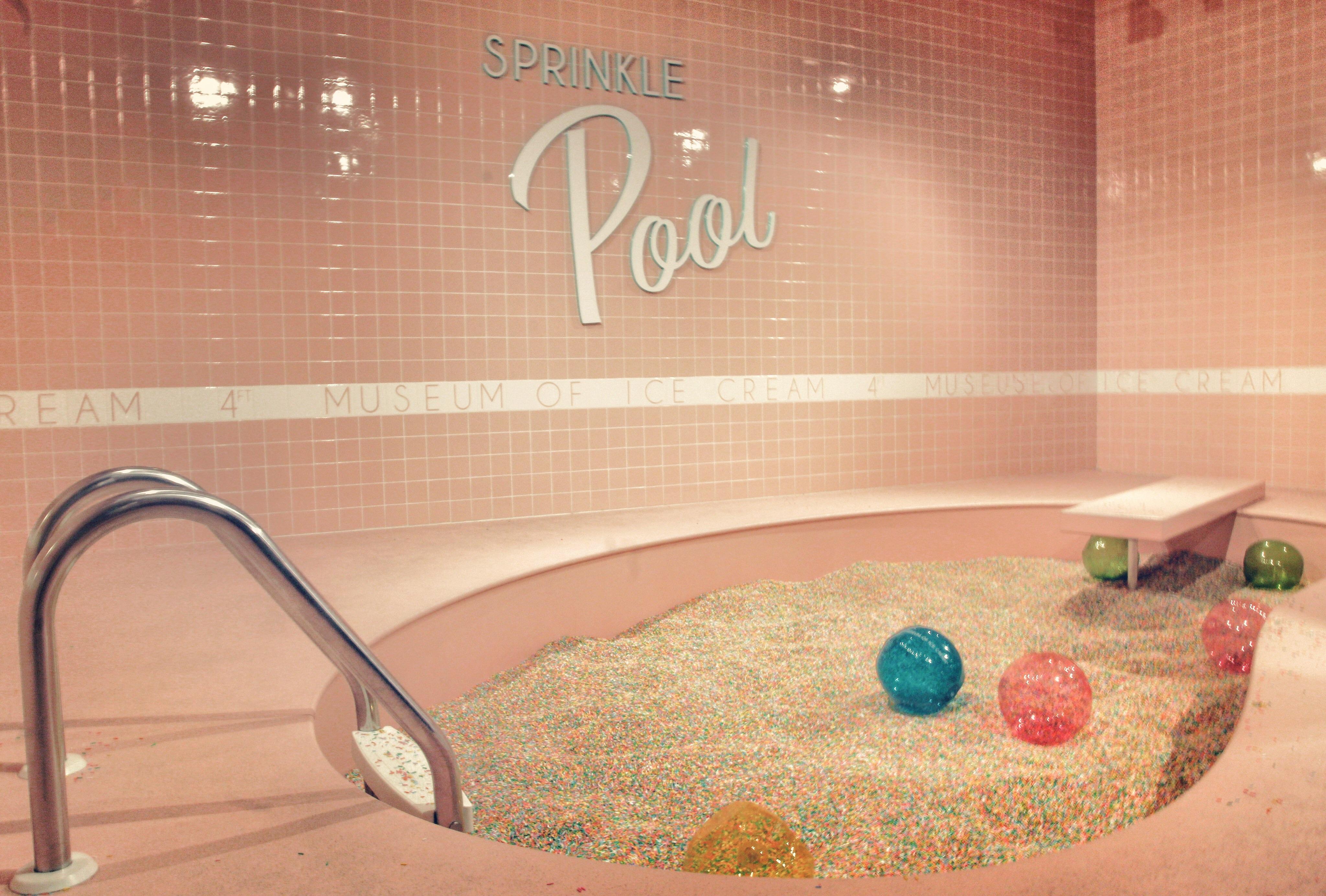 The unsanitary sprinkle pool at the MOIC. r/Miami