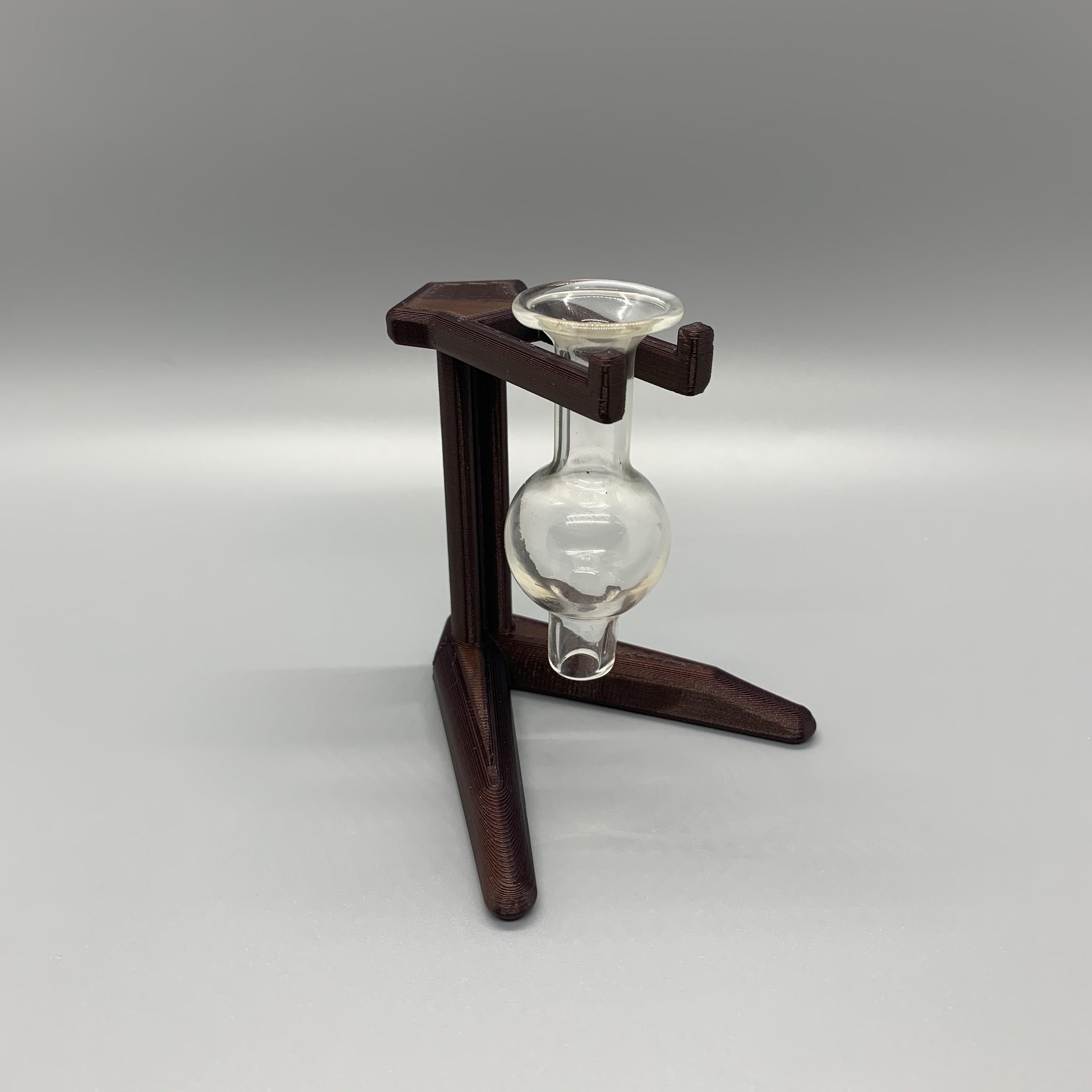 My floating carb cap holder design for bubble carb caps r/Dabs