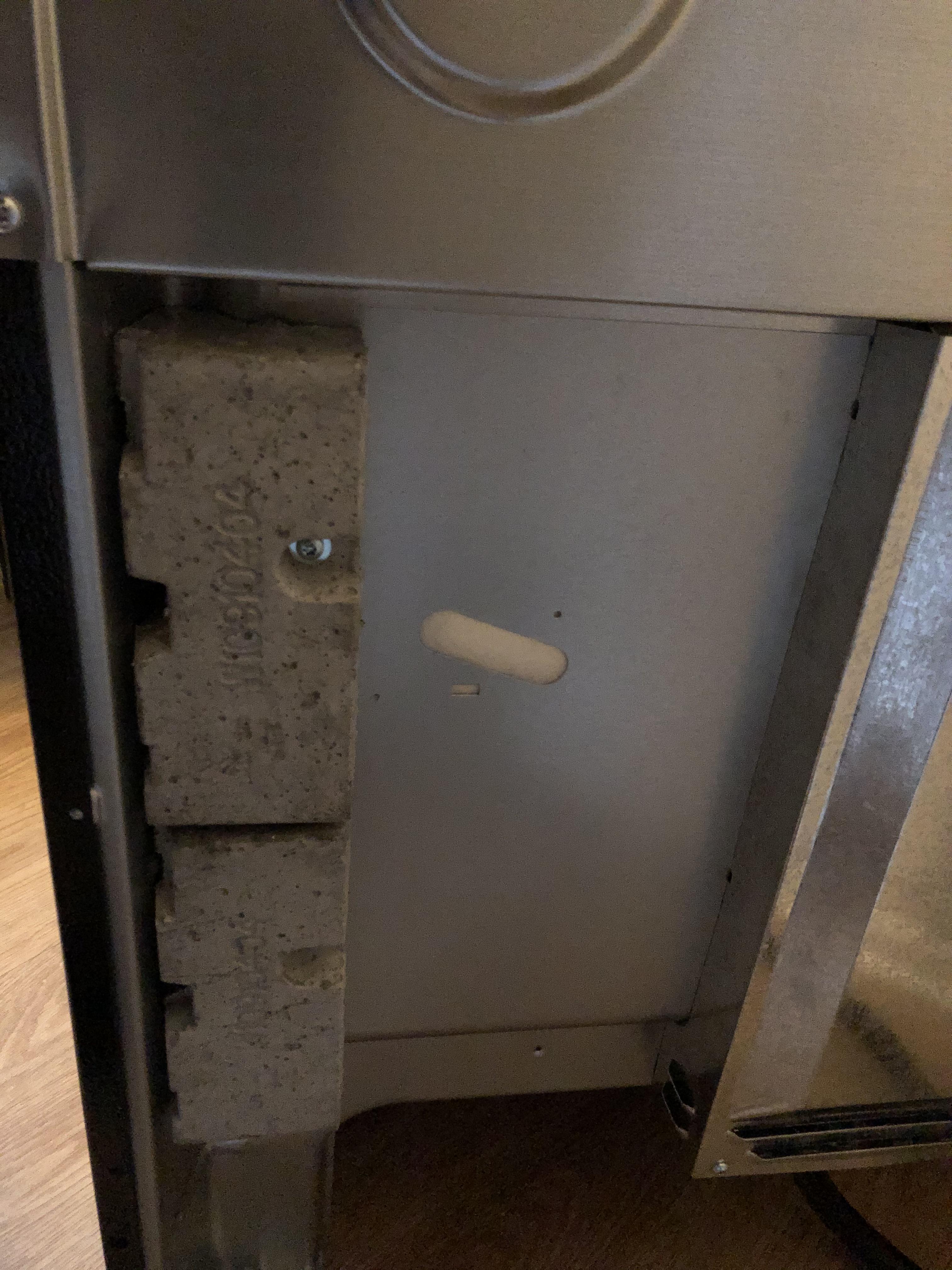 Blocks on the back of Whirlpool electric range r/Whatisthis