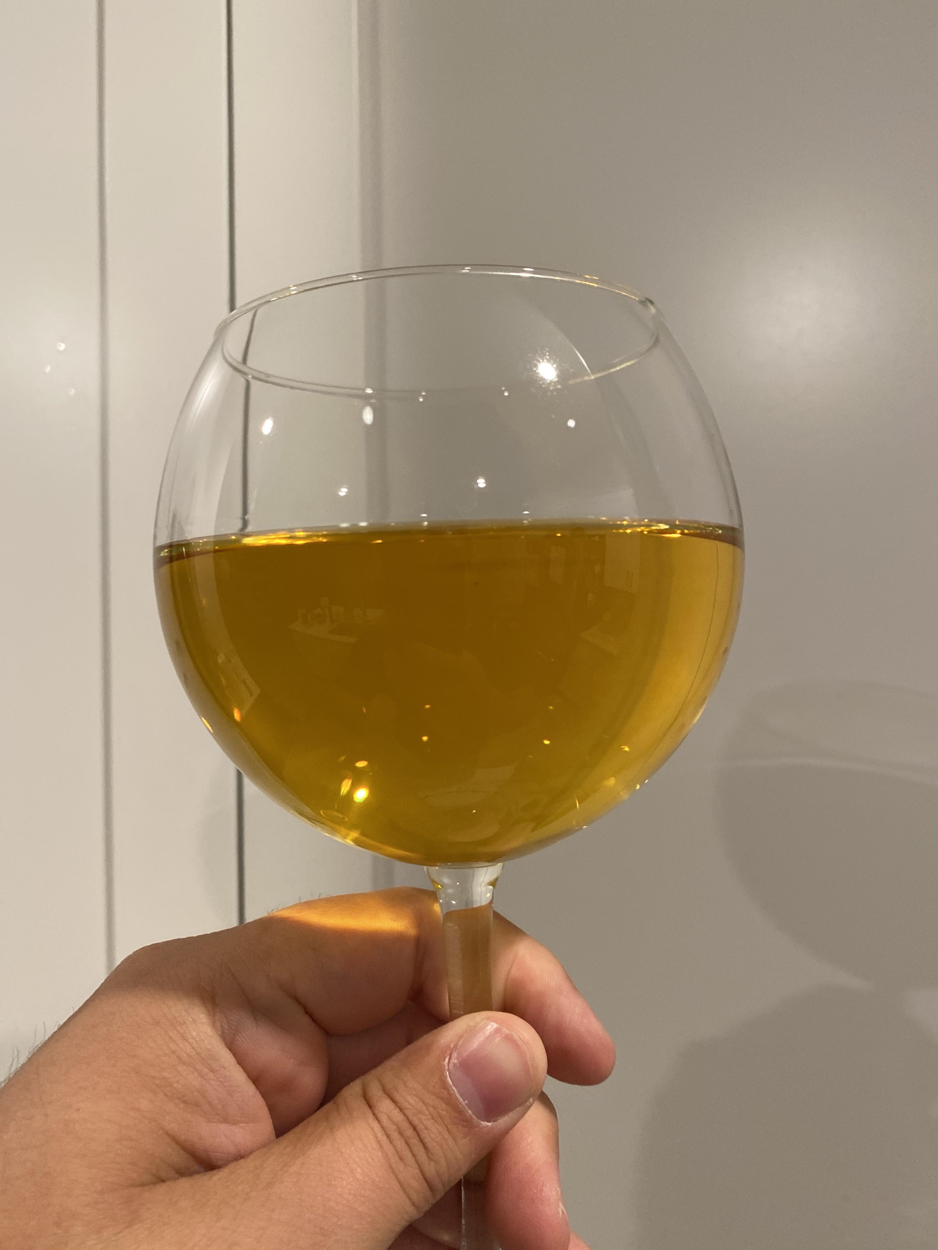 Tasted a bottle of my vanilla pear mead last night r/mead