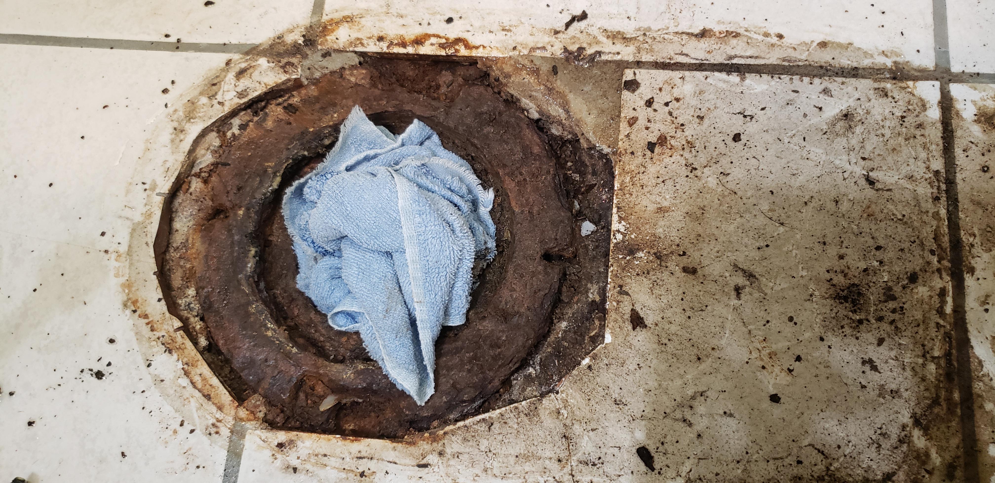 Rusted toilet flange fix? r/fixit