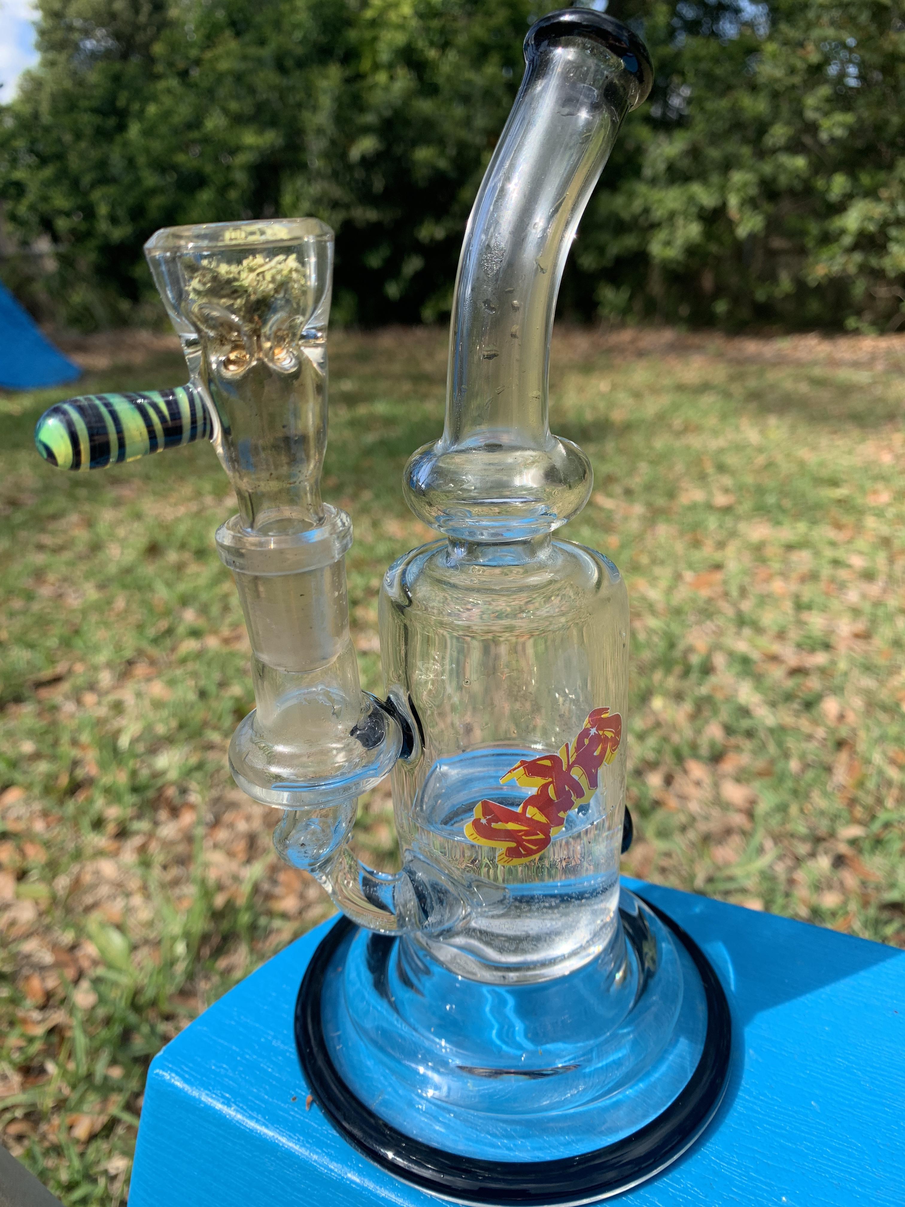 My first “real” bong. r/saplings