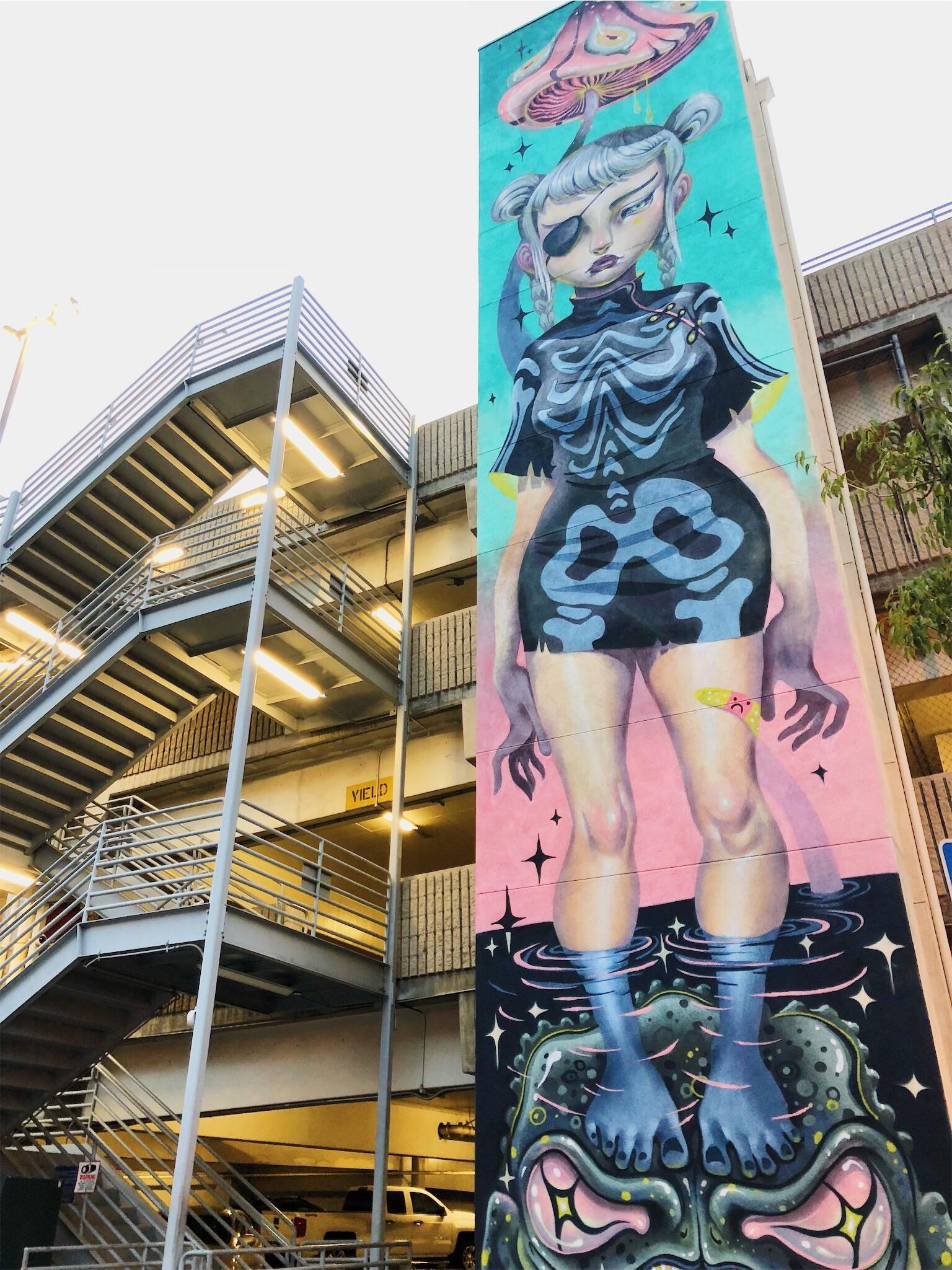 This mural is so good 😍 What’s your favorite mural in this city? r