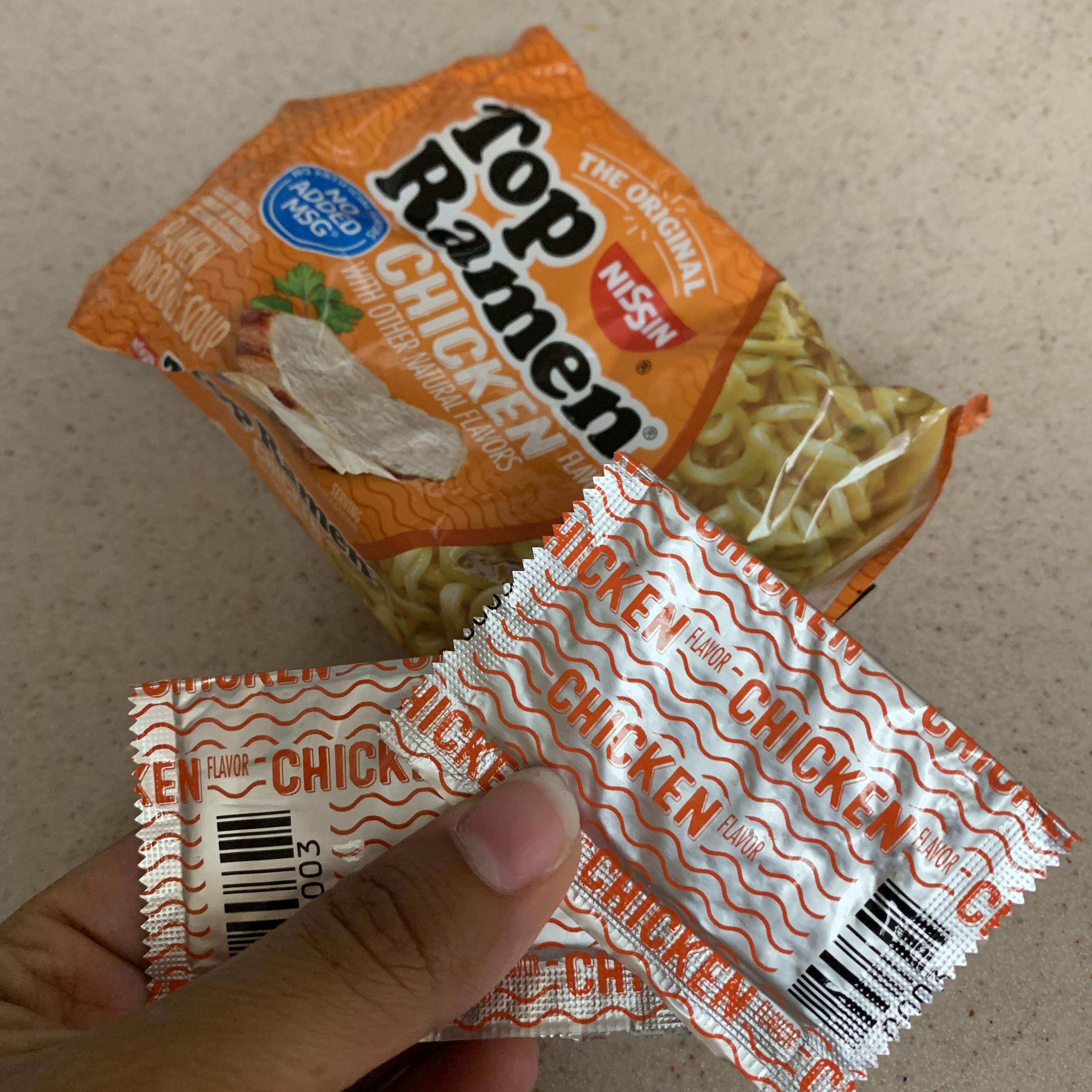 My Top Ramen came with two seasoning packets r/mildlyinteresting
