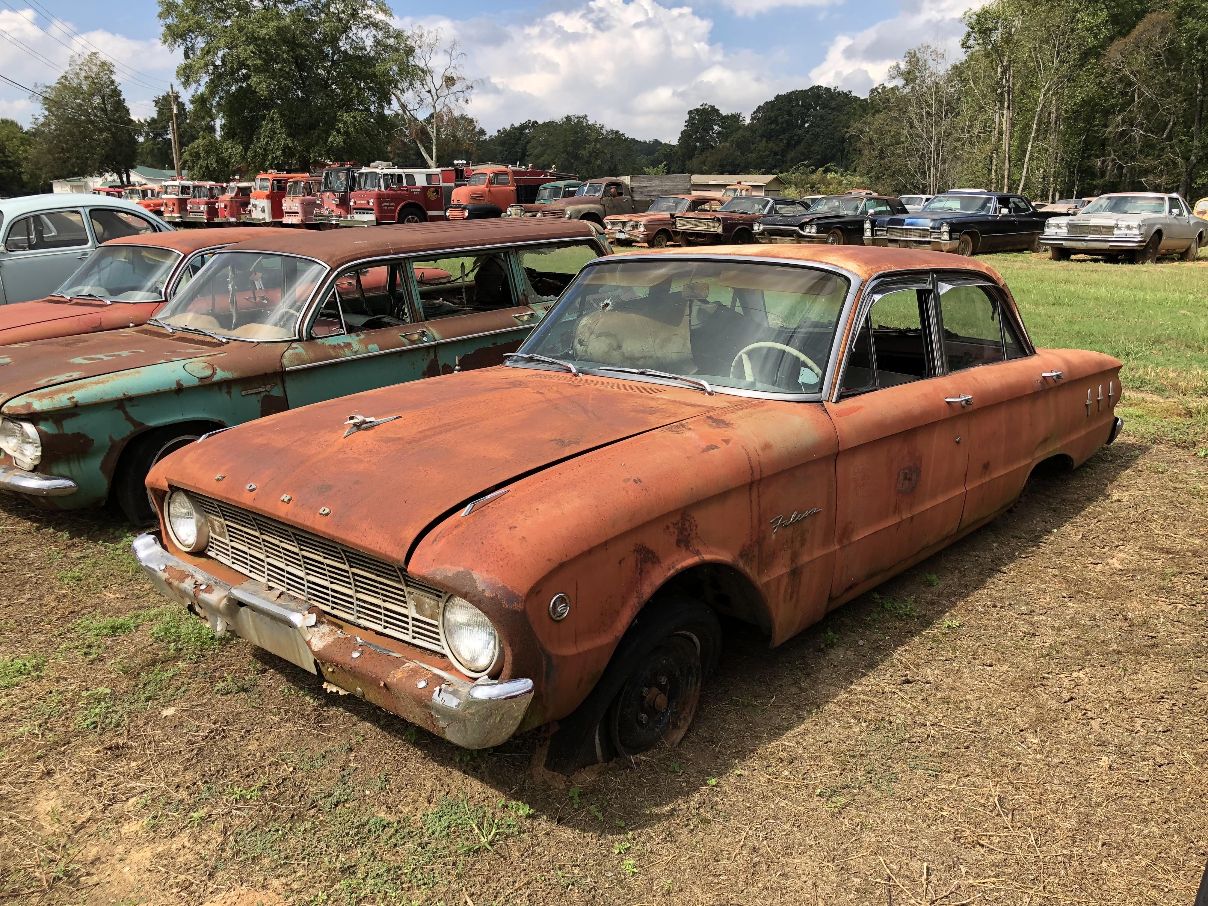 Is this a 1960 Ford Falcon? Seems to be, but the hood ornament, "I6