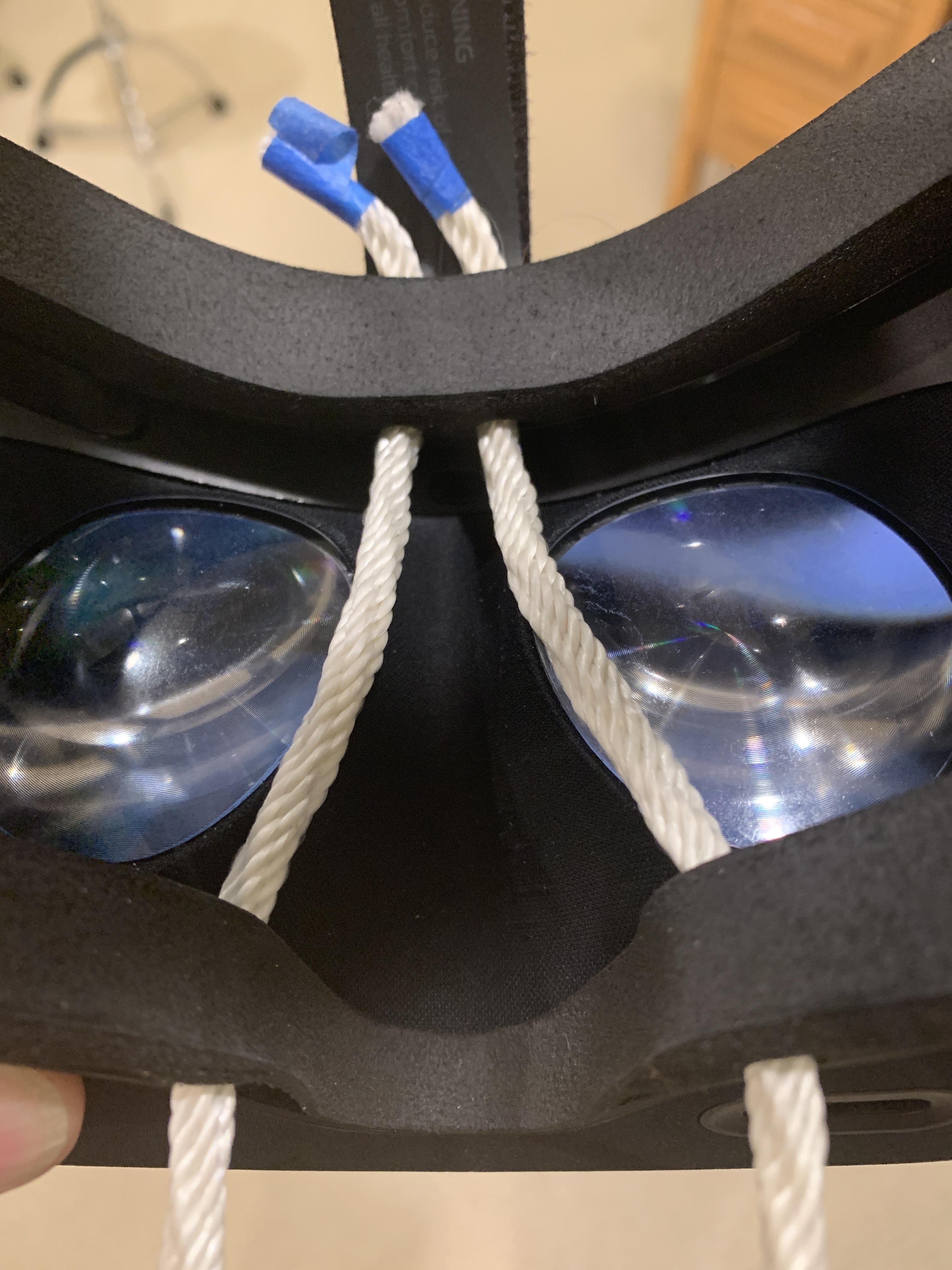 How I hold glasses away from the lenses r/oculus