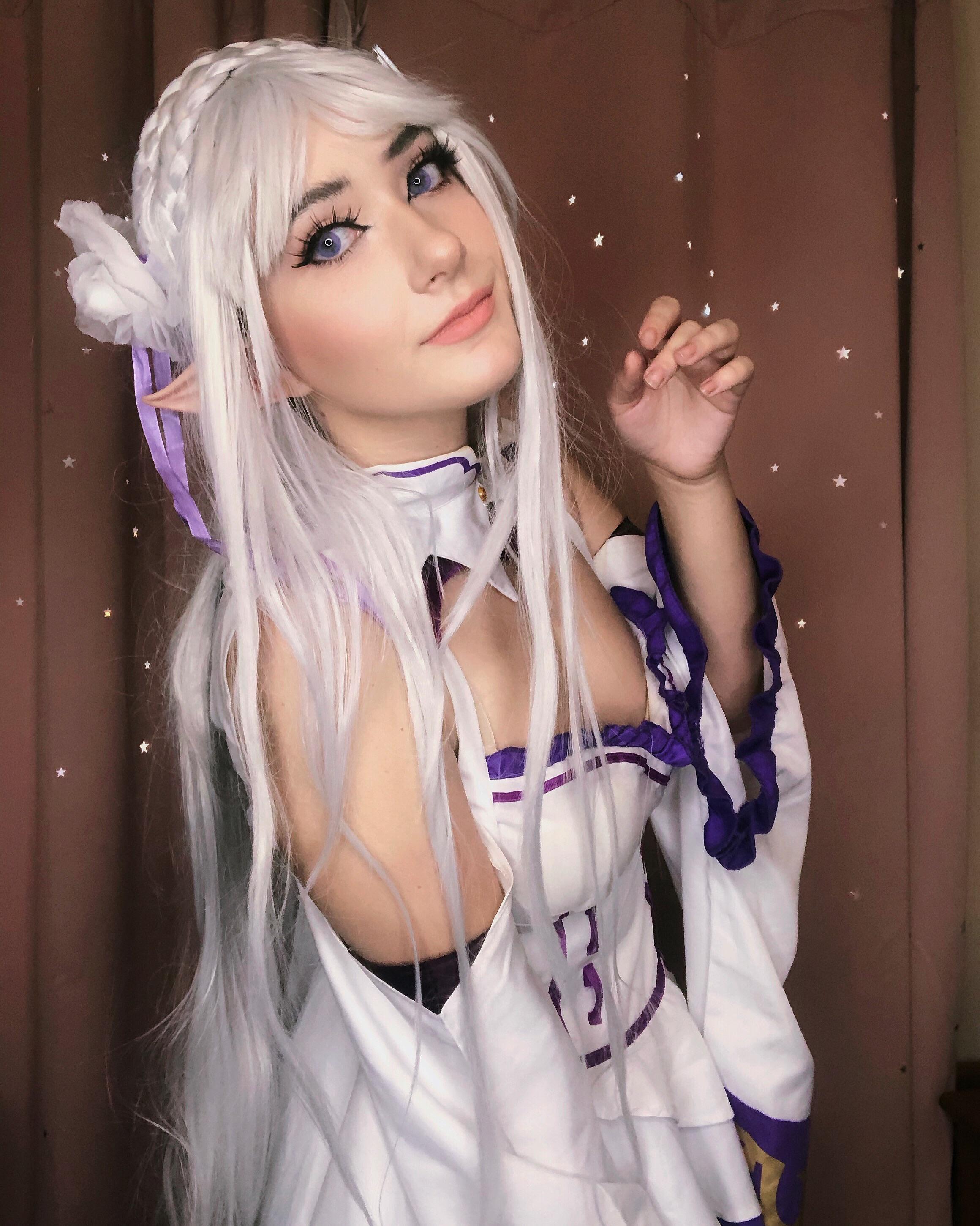 [media] Emilia cosplay Re_Zero