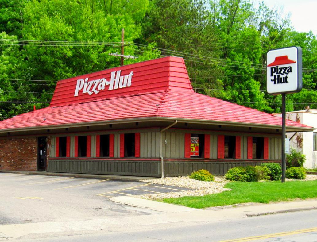 Pizza Hut Building r/nostalgia