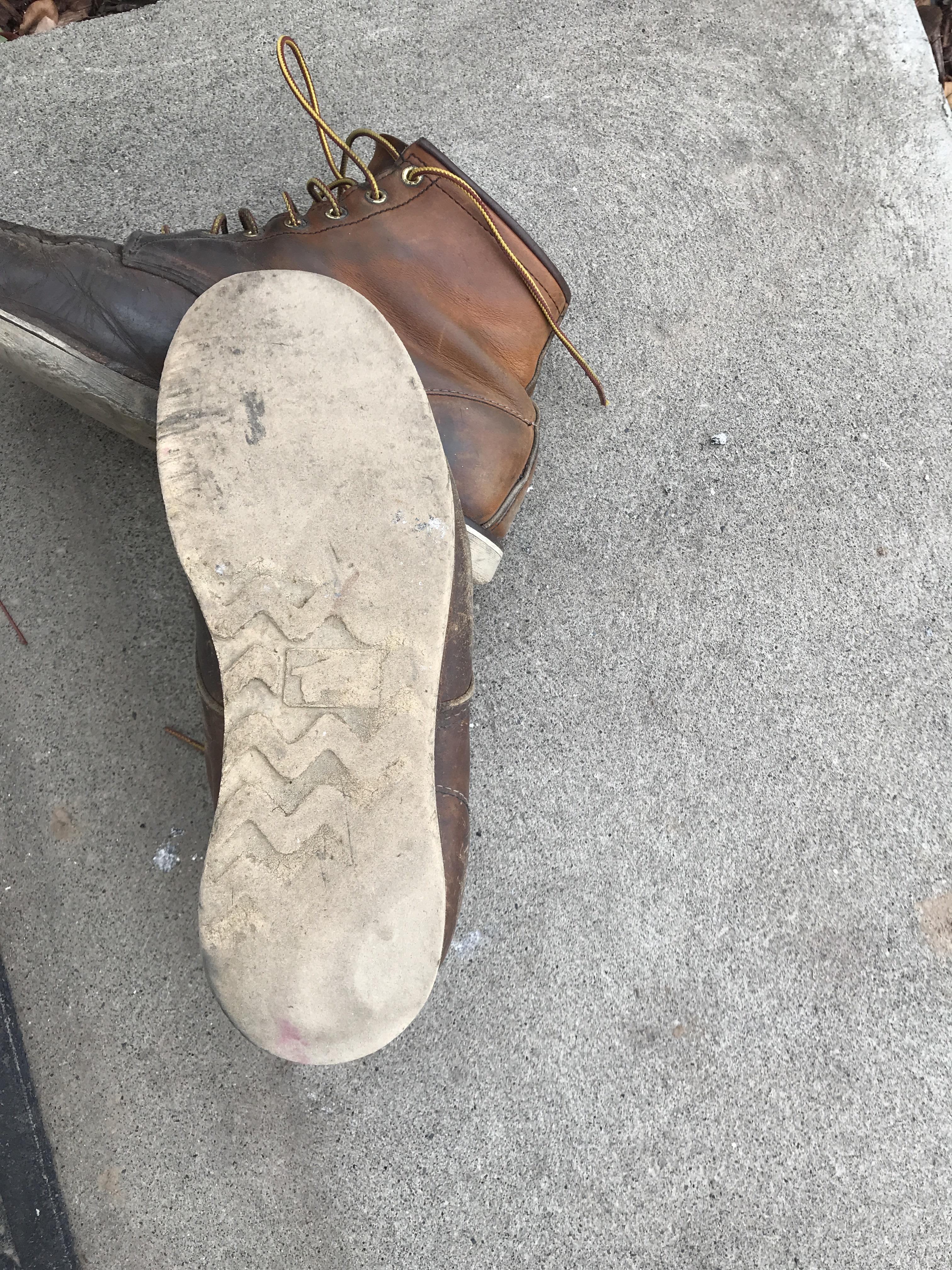 Help with uneven wear on the heel. Any advice? r/RedWingShoes
