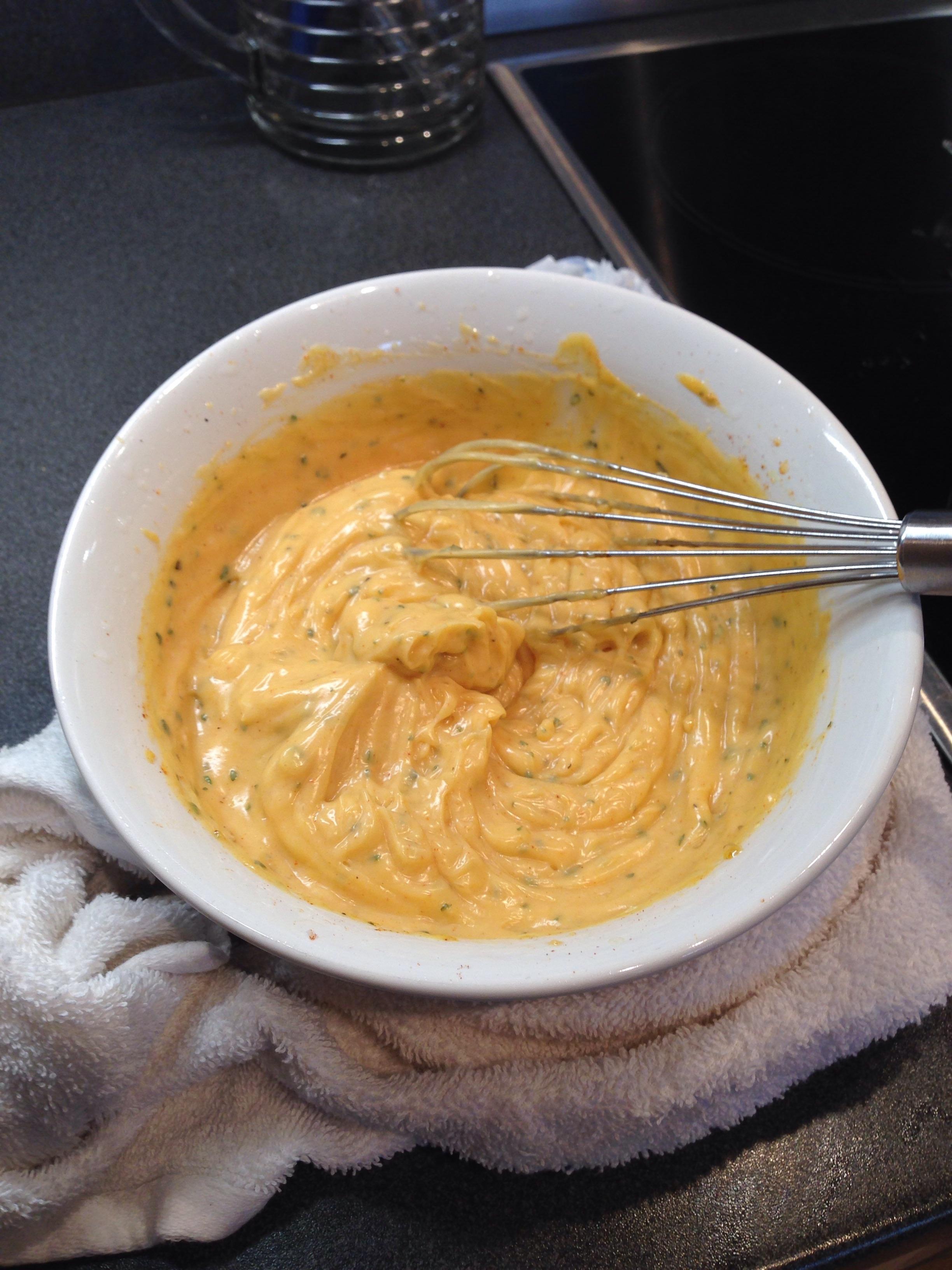 [Homemade] Mayonnaise with smoked paprika, dried coriander/cilantro, and corn oil r/food