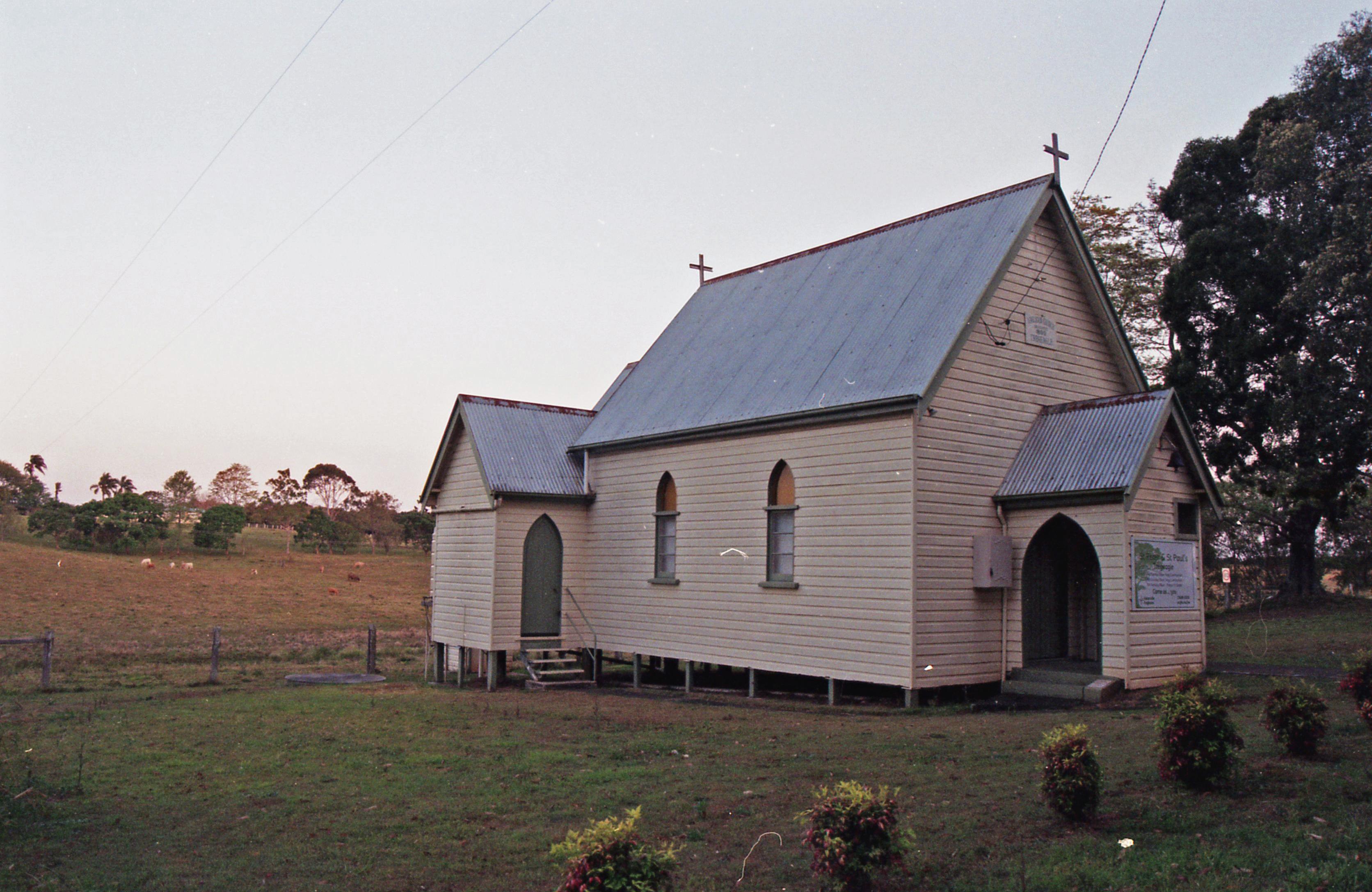 Home, like noplace is there / Nikon F55 / Fujicolor C200