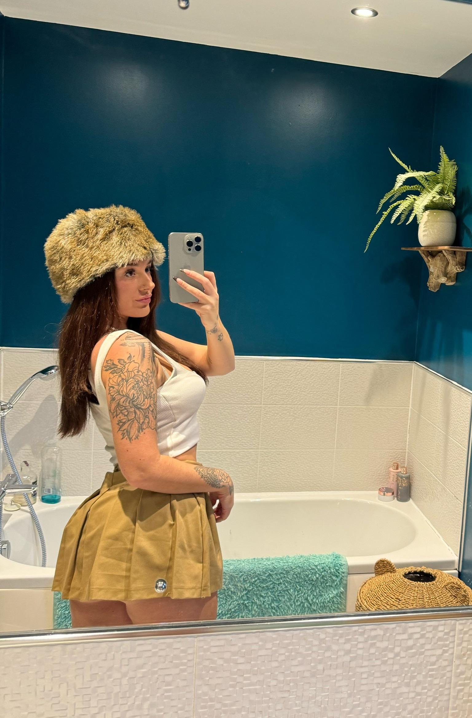 Ani rose (@realanirose) : instahotties