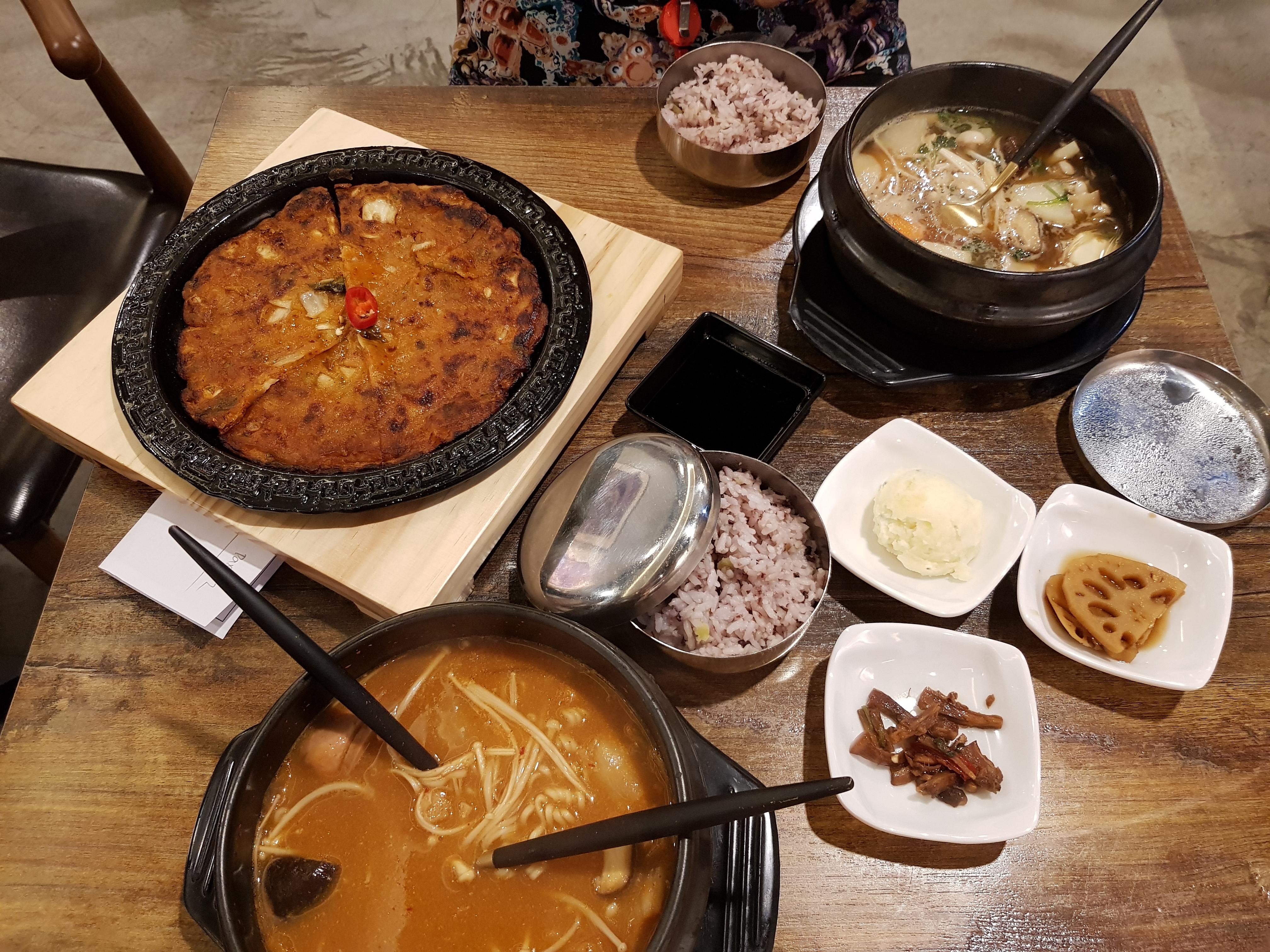 [I ate] Korean delights. Army stew, bulgogi jjigae and Kimchi jeon