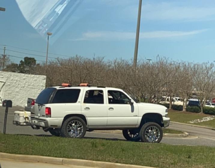Spotted near Gulf Shores, AL r/Shitty_Car_Mods