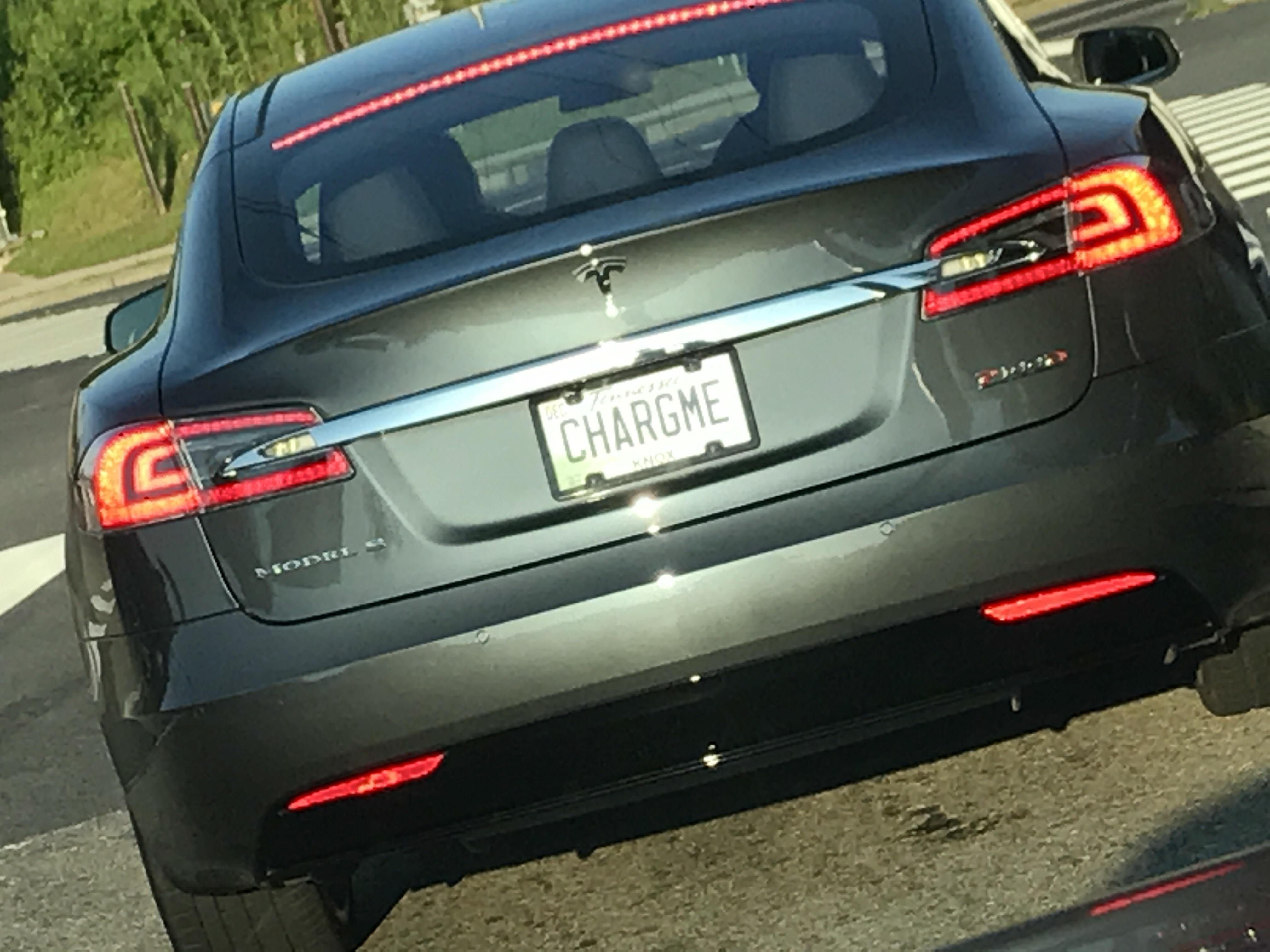 Spotted in Knoxville, TN r/TeslaPorn