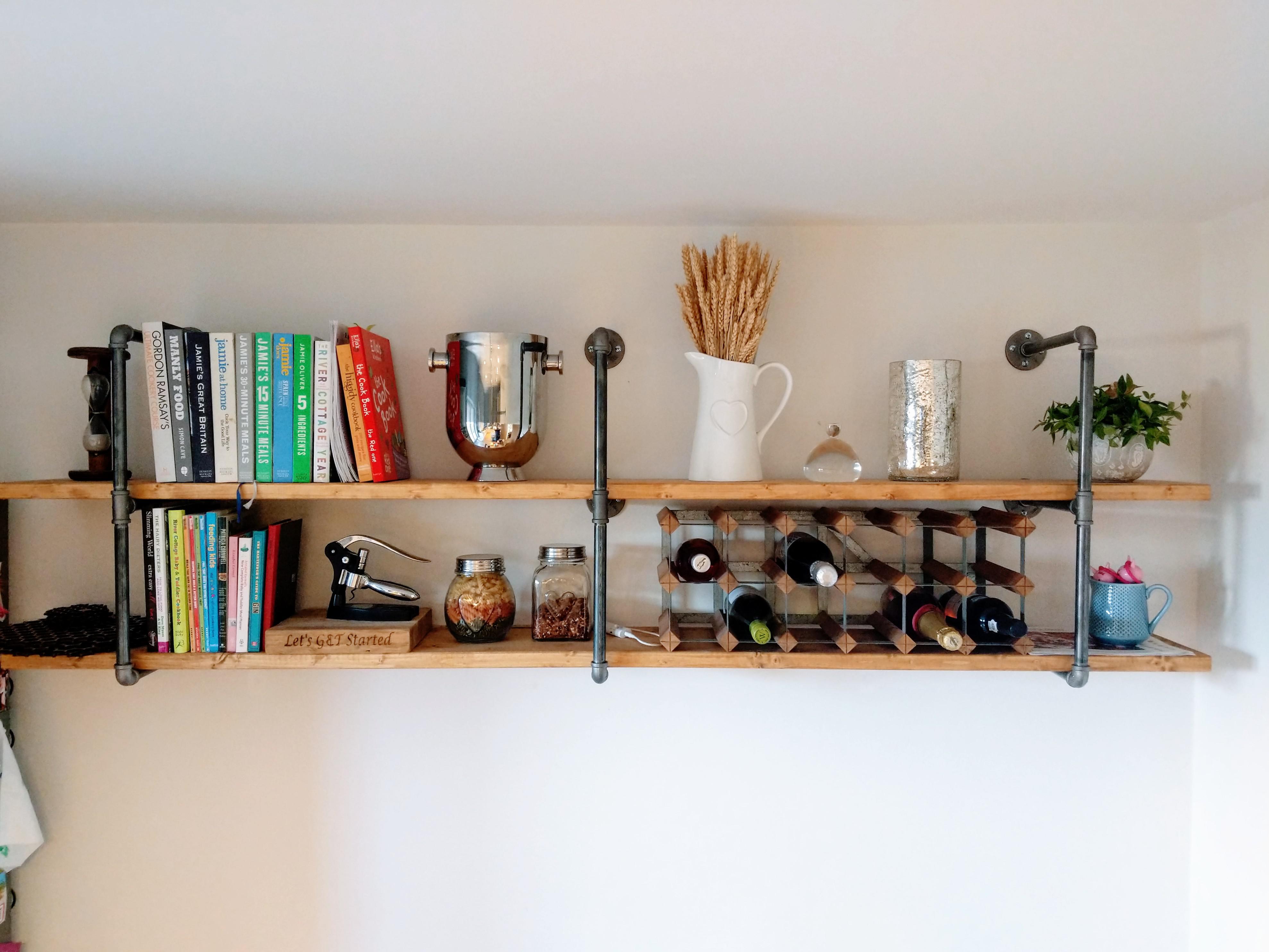 Using black iron pipe I made this kitchen shelf r/somethingimade