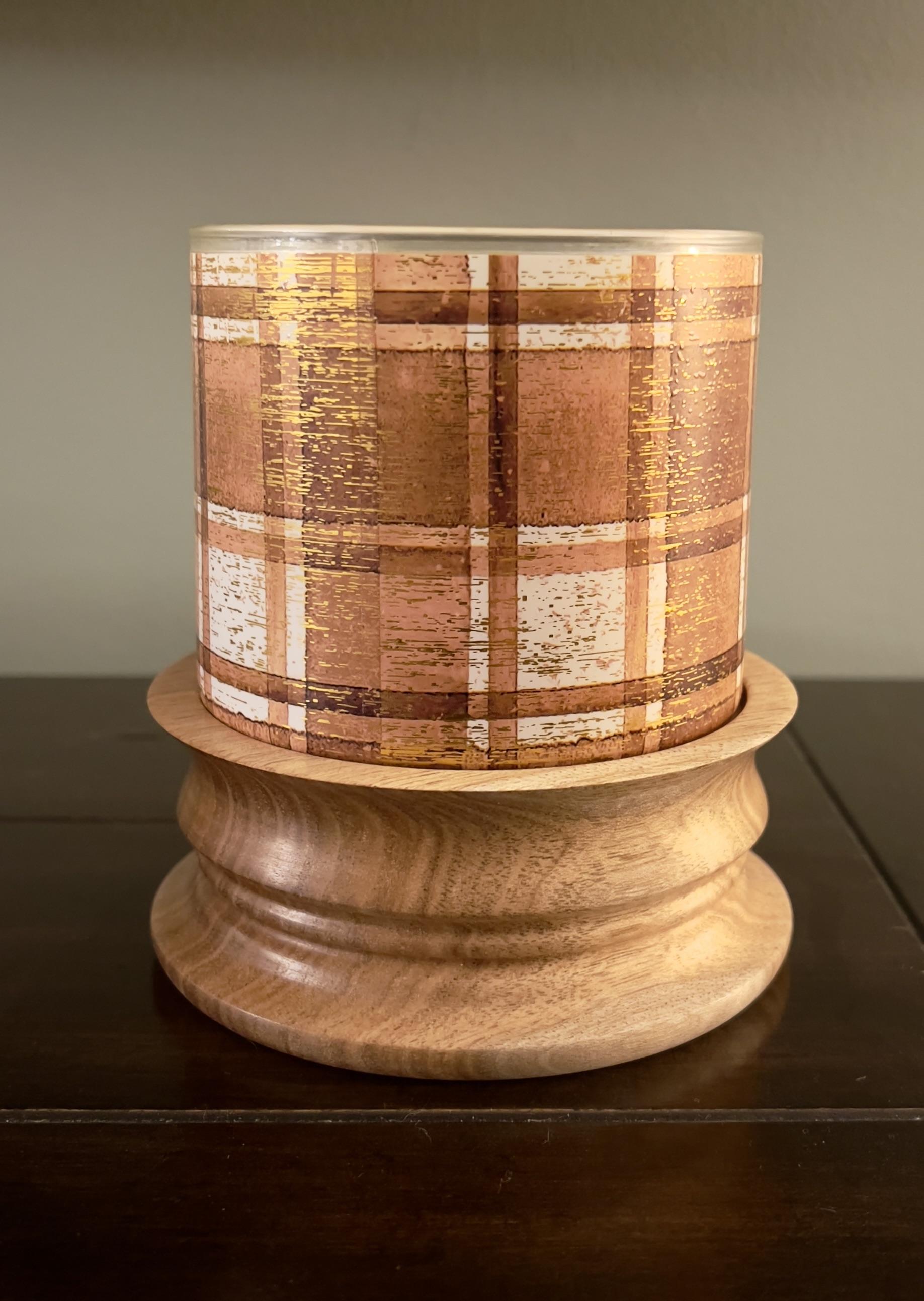 Candle holder for 3 wick jar candles r/turning