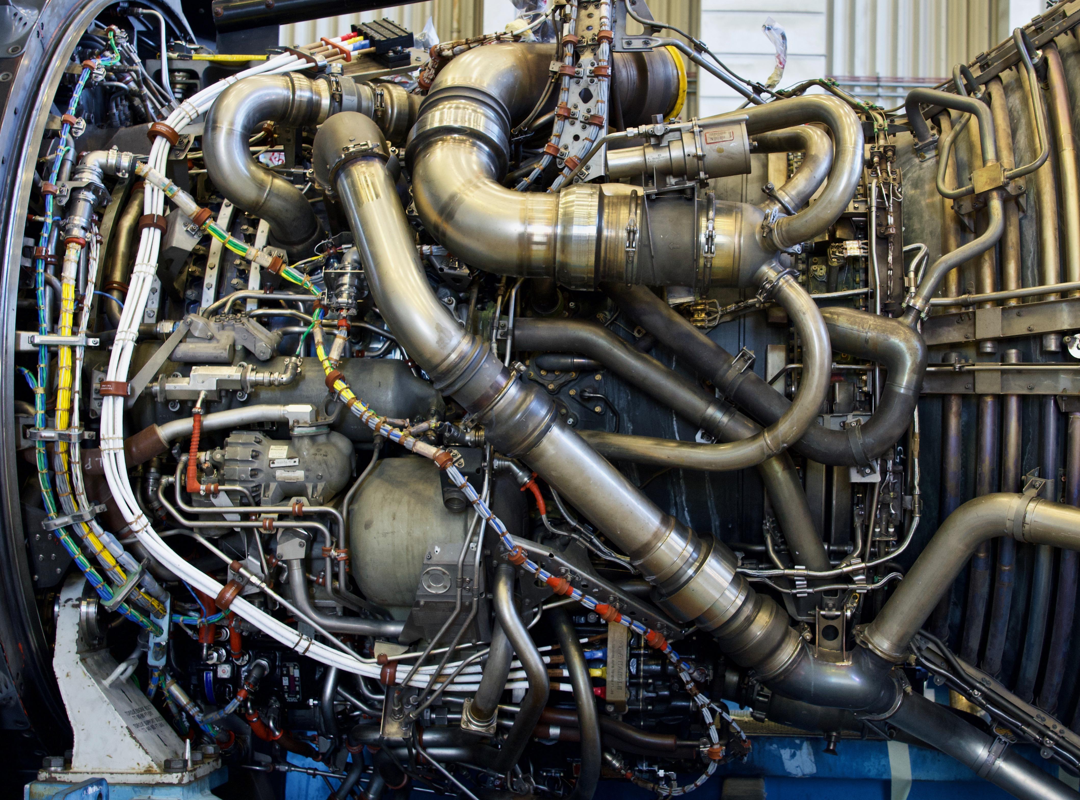 United Airlines Boeing 777 Pratt and Whitney PW4000 engine. San