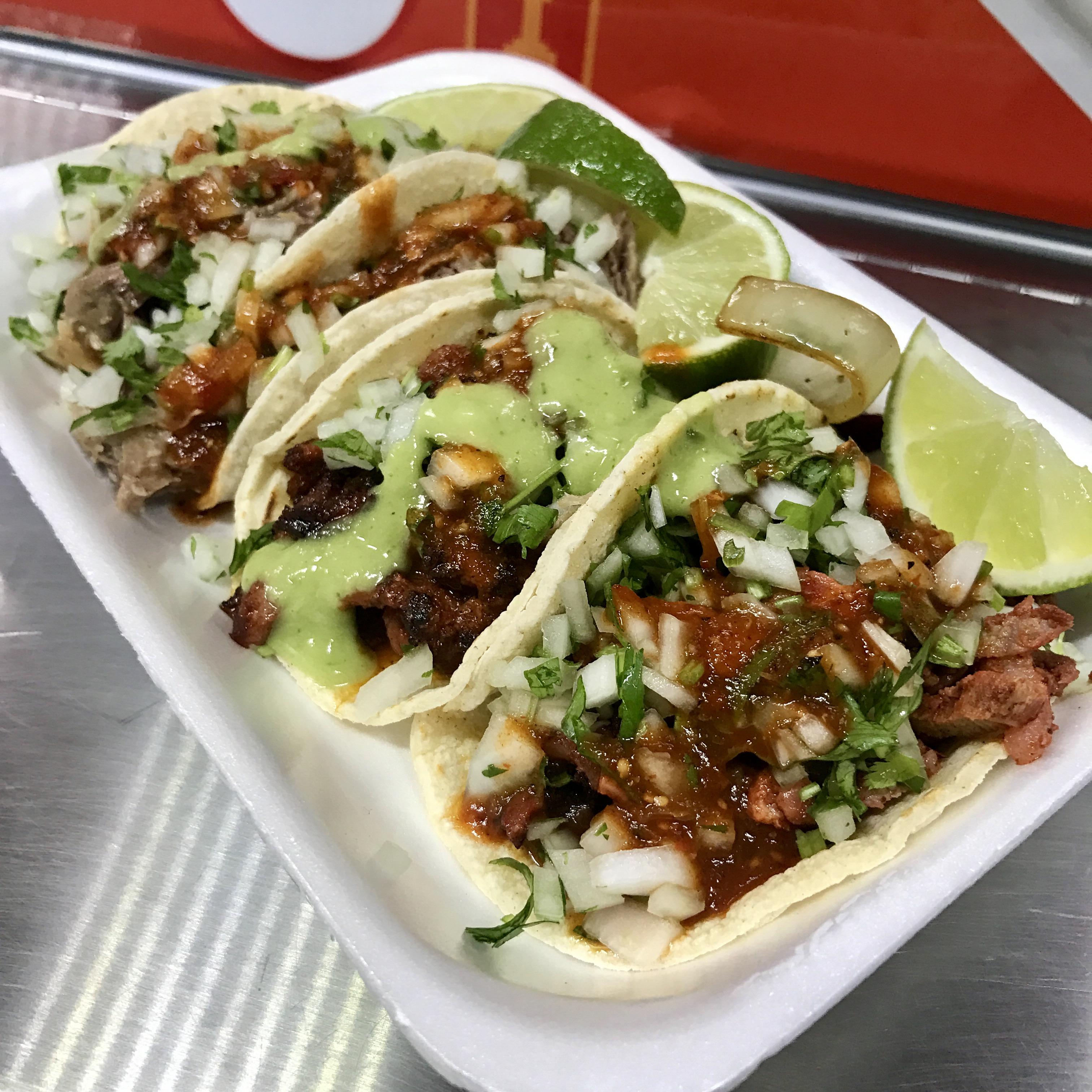 Food truck al pastor and carnitas tacos [OC] [3024 x 3024] r/tacos