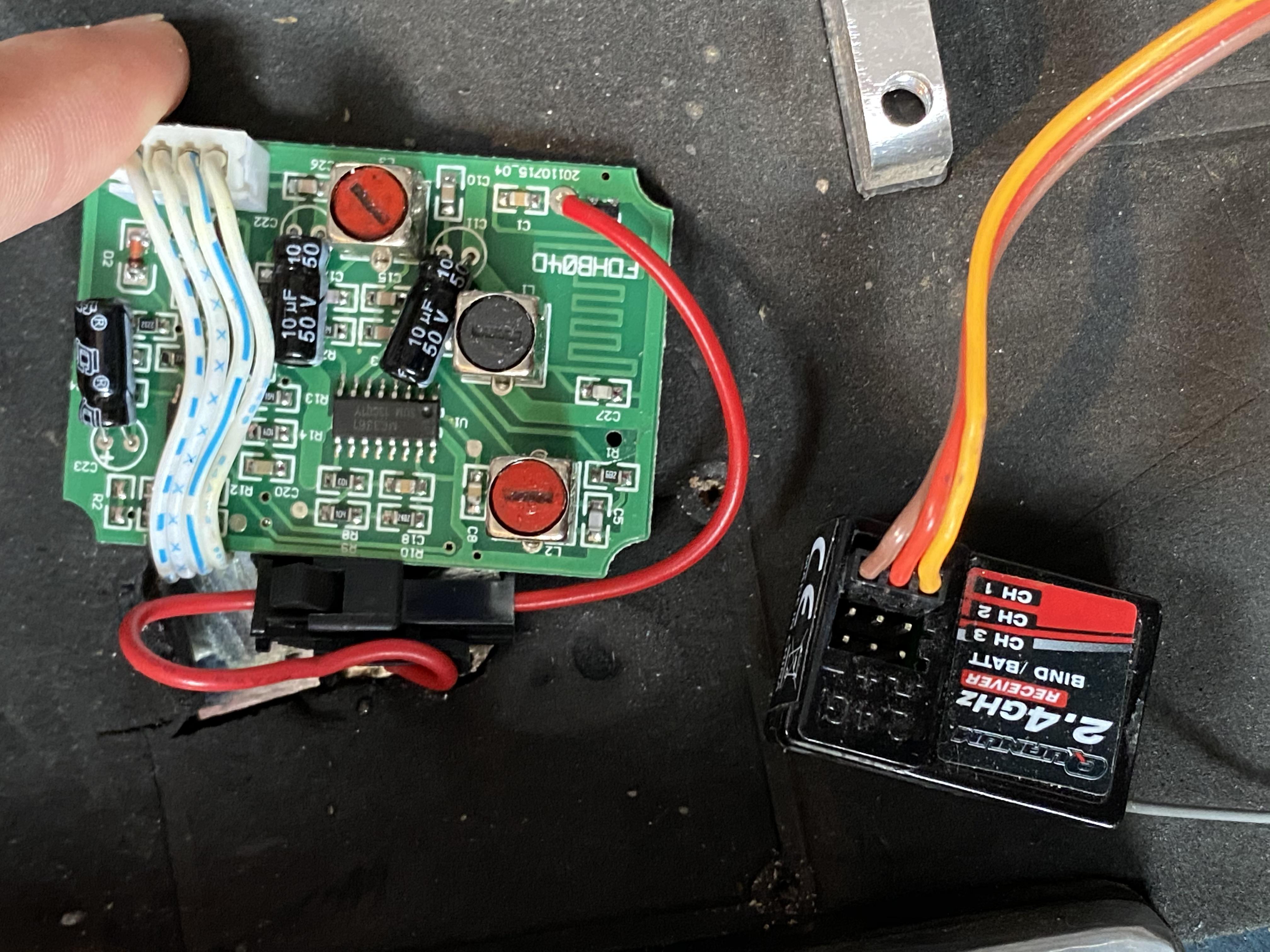 So i acquired this electric skateboard do anyone know how i replace the