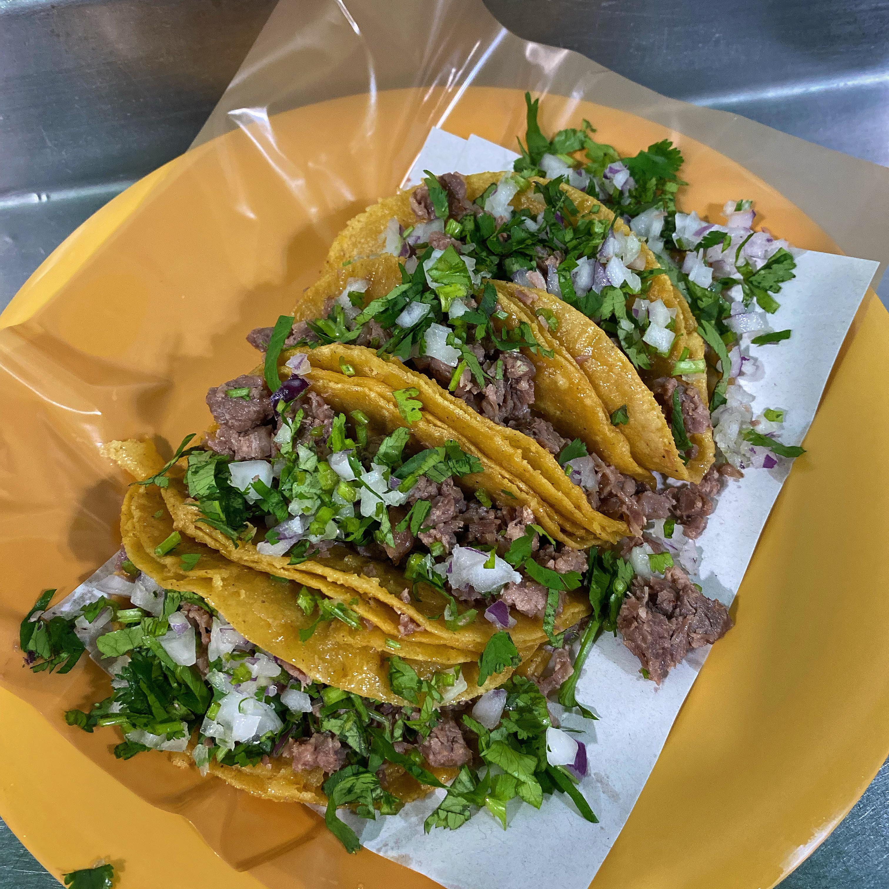 Tacos de bistec, del Primo.. Monterrey. r/tacos