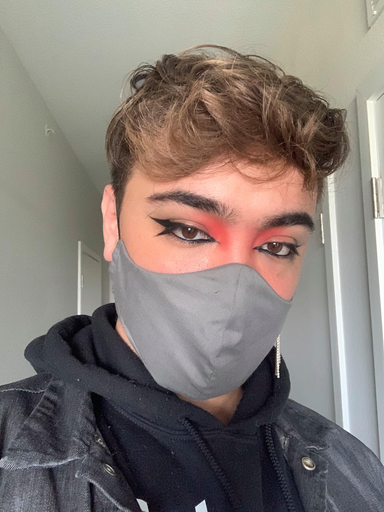 uhh...first post here. but I like eyeliner so I figured I’m in the