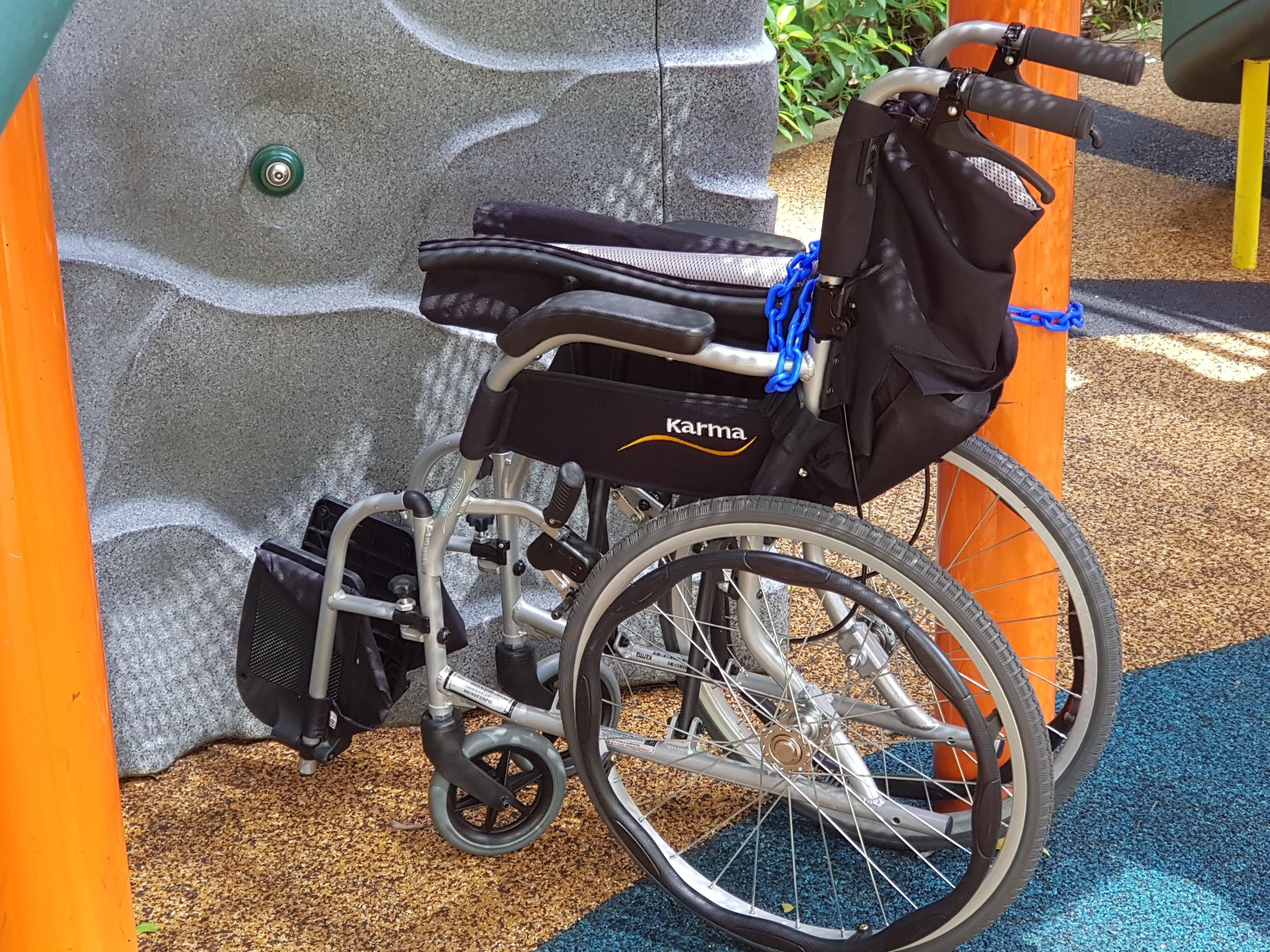 The name brand of this wheelchair r/CrappyDesign