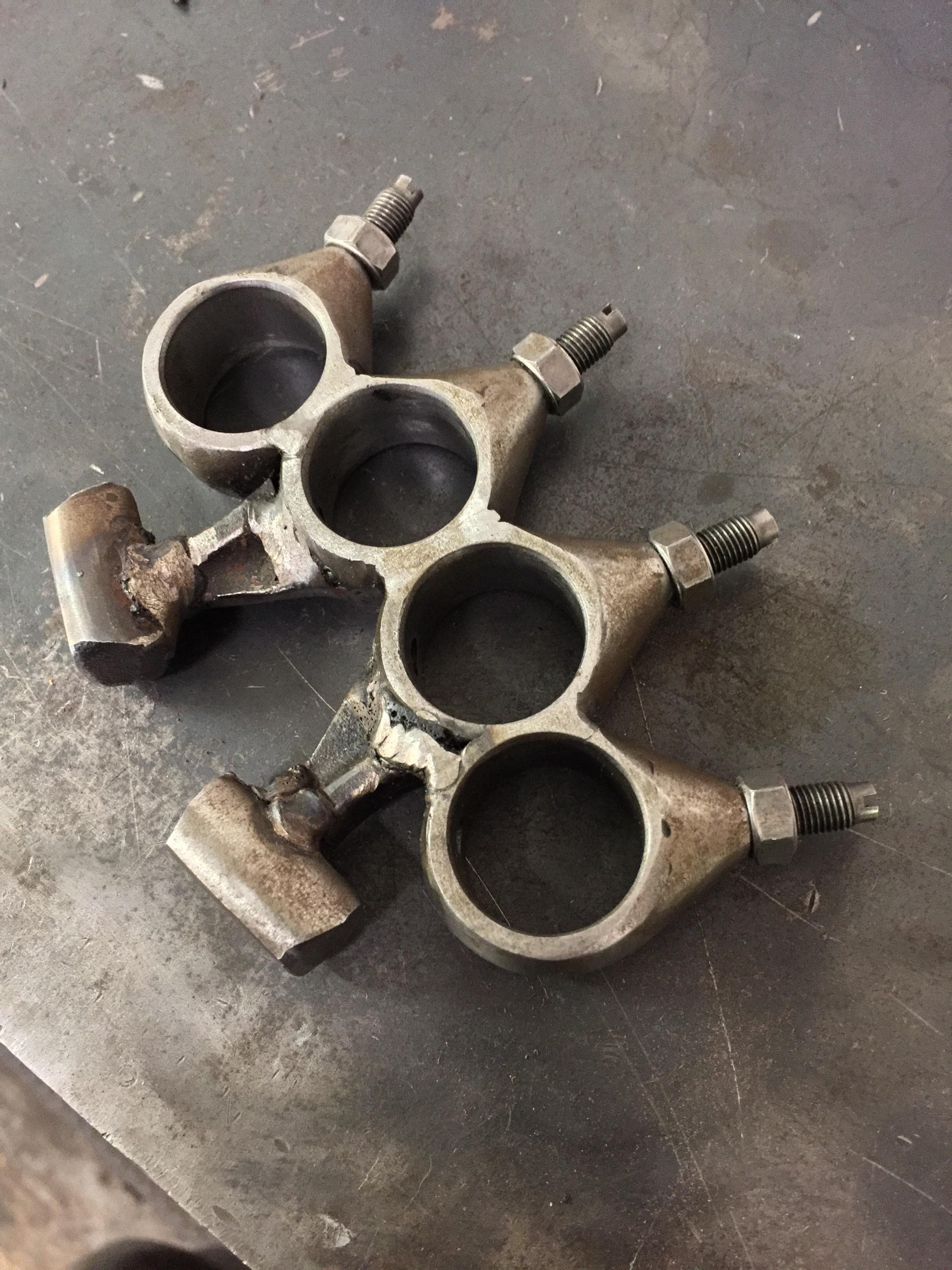 Valve Knuckles, engine parts, 3x4 r/Art