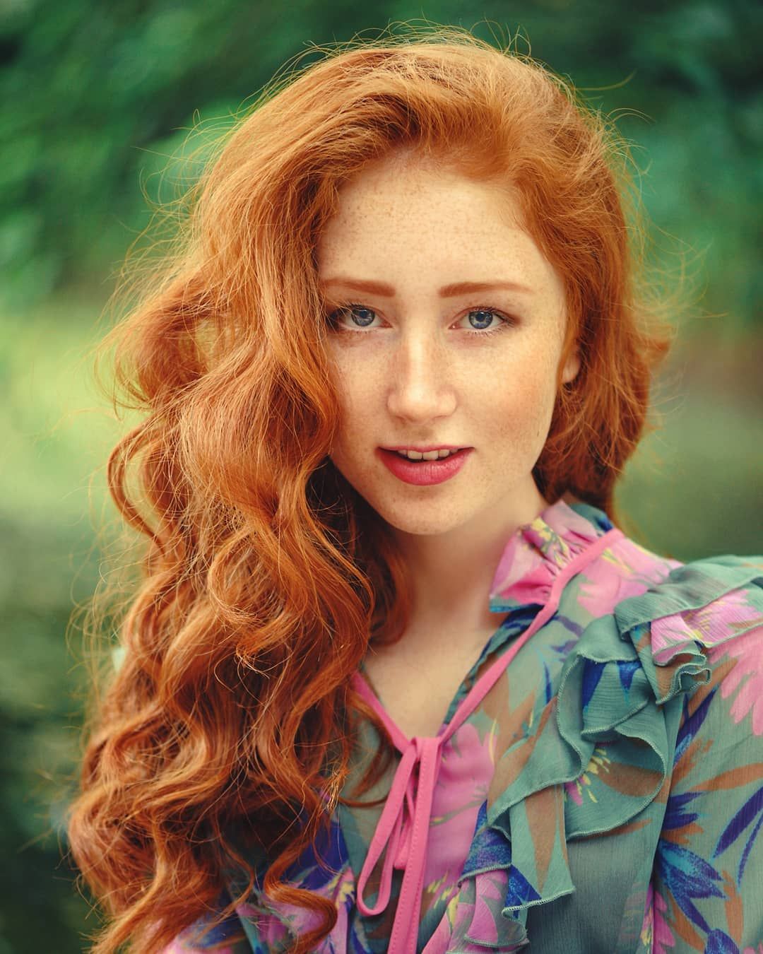 Eli from Russia : RedheadedGoddesses