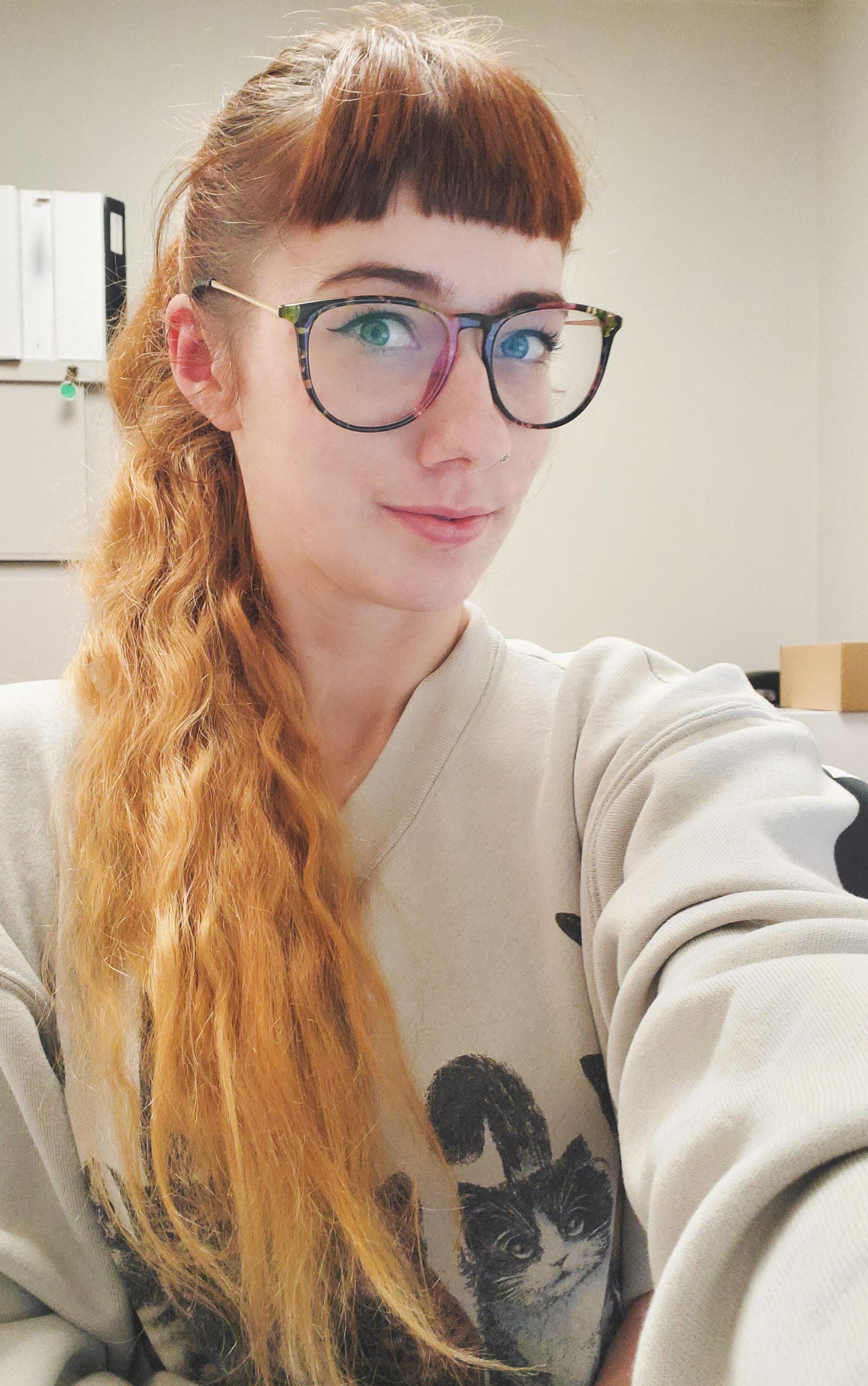 Happy Monday! 😊 ps can you tell how crooked my glasses are? I have a