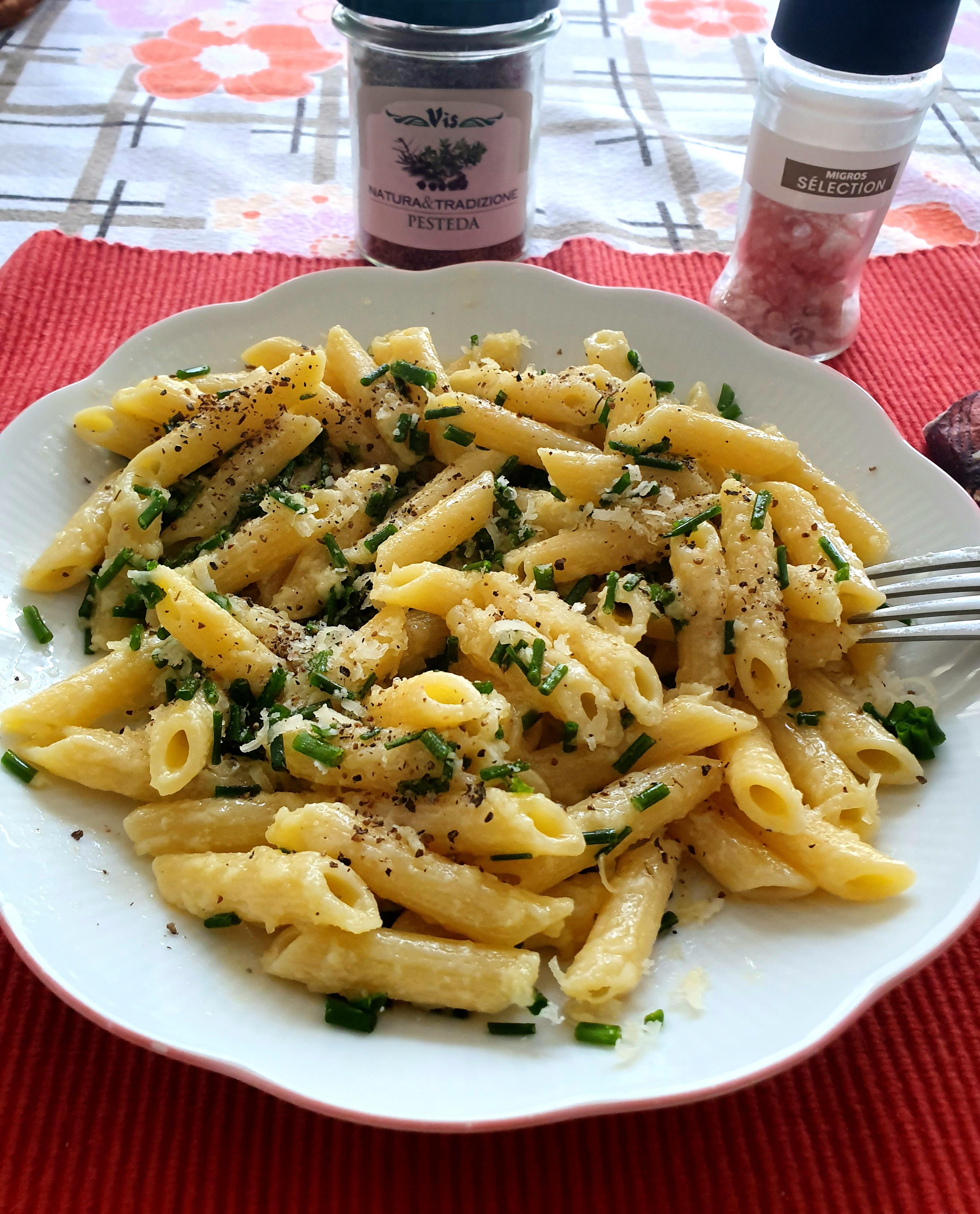 Plain pasta with butter lopezmine
