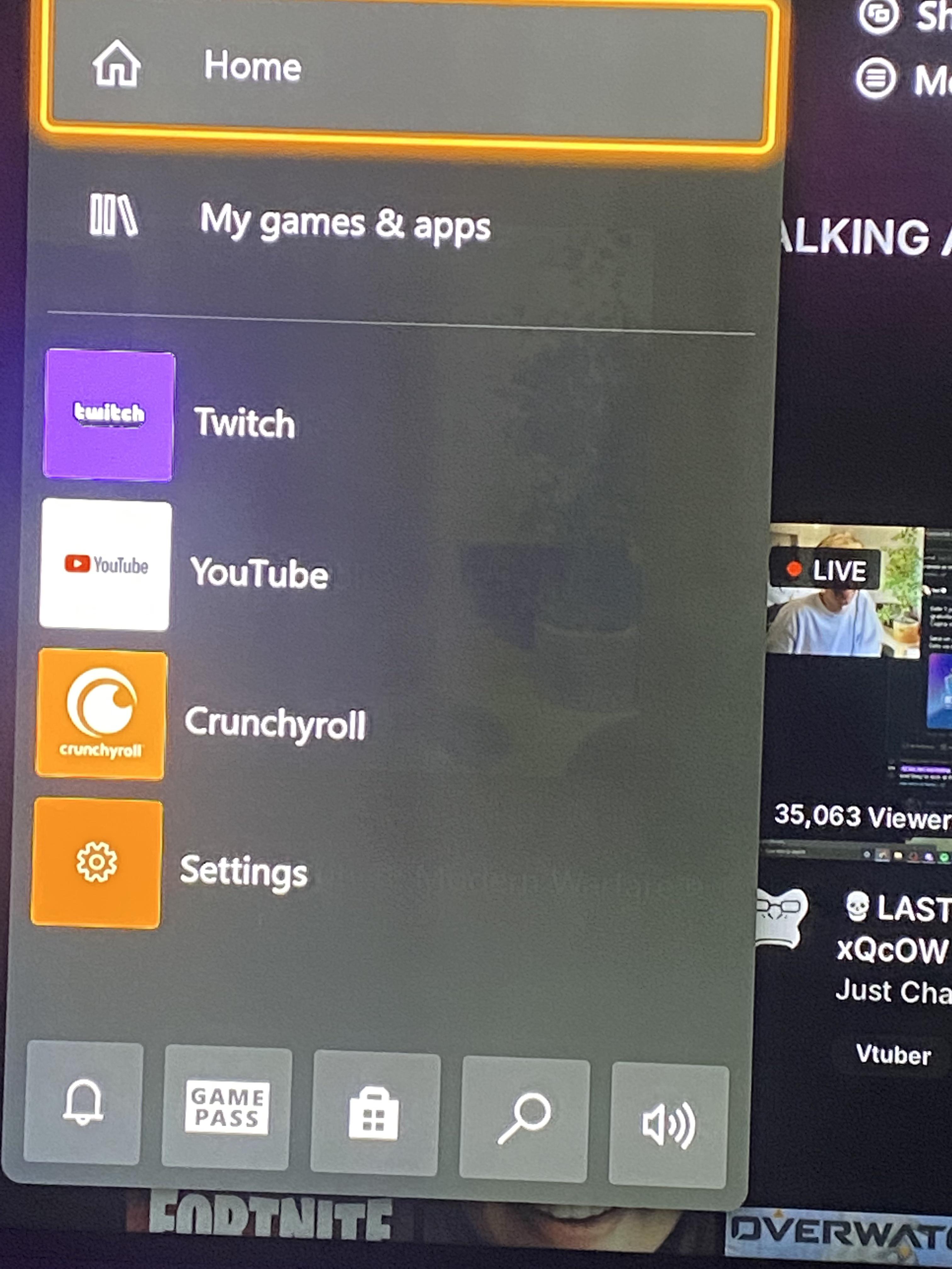 Was watching a mario kart stream and his plant burned into my new tv