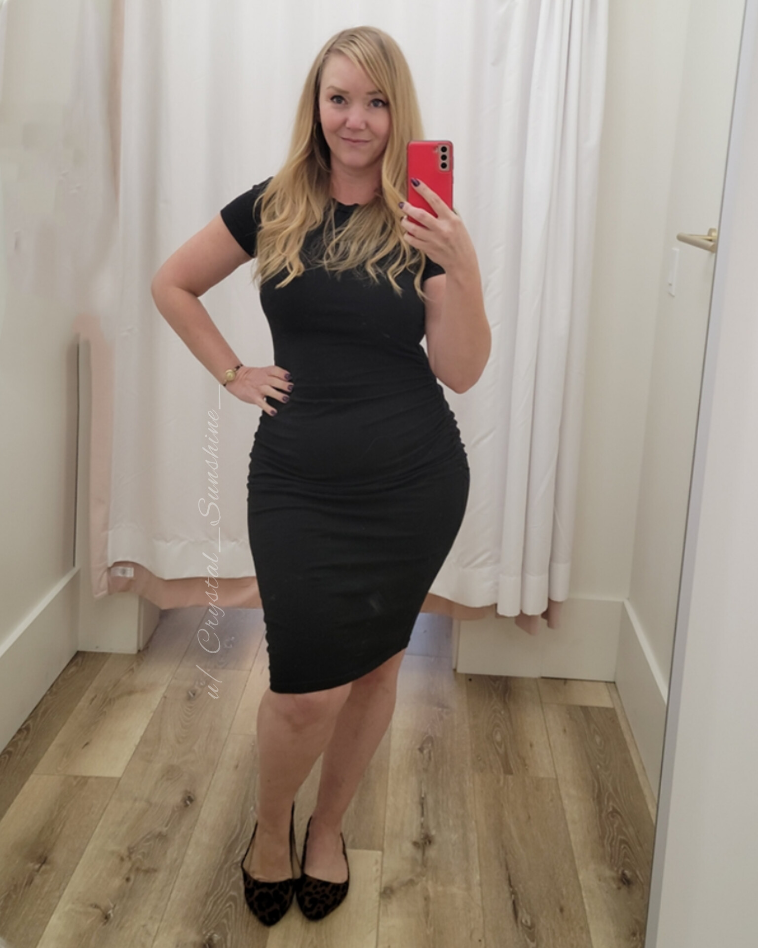 Am I sexy fully clothed? [F50] : ClothedCurves