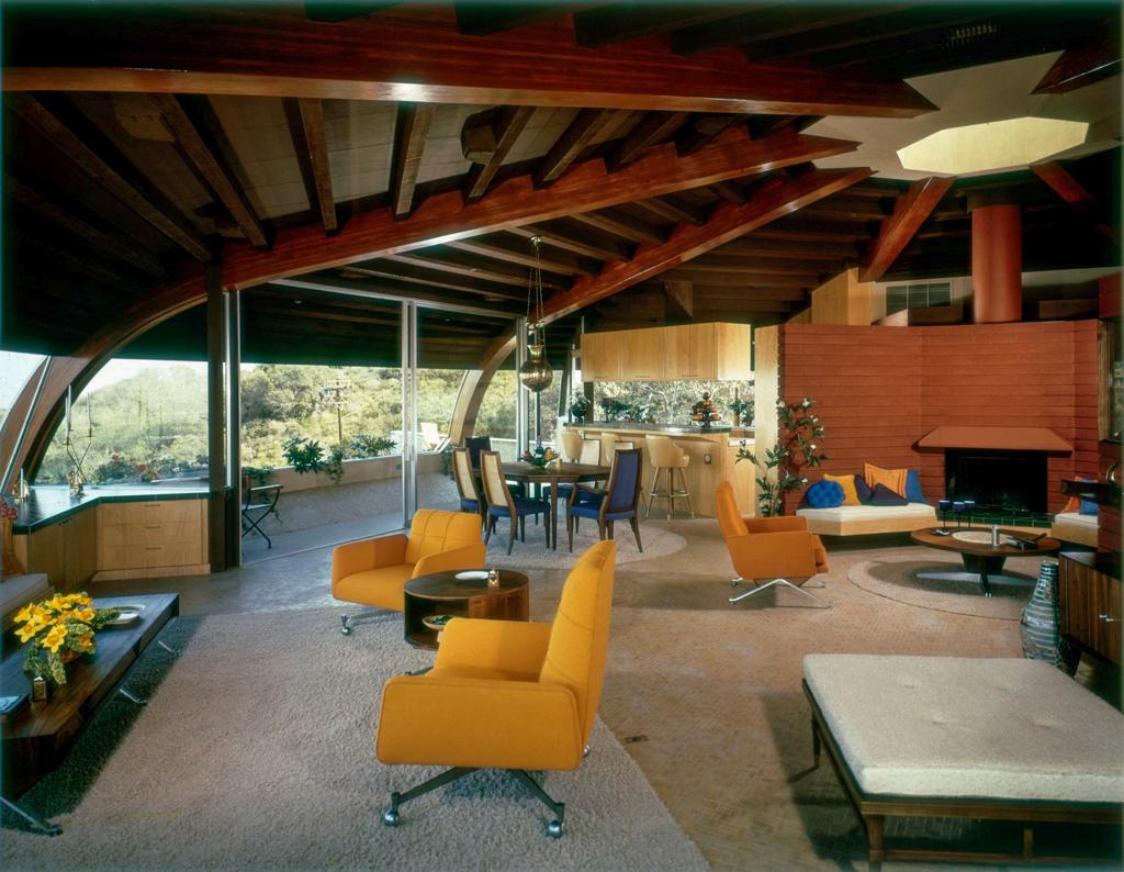 The living room of the impressive Chemosphere house in Los Angeles