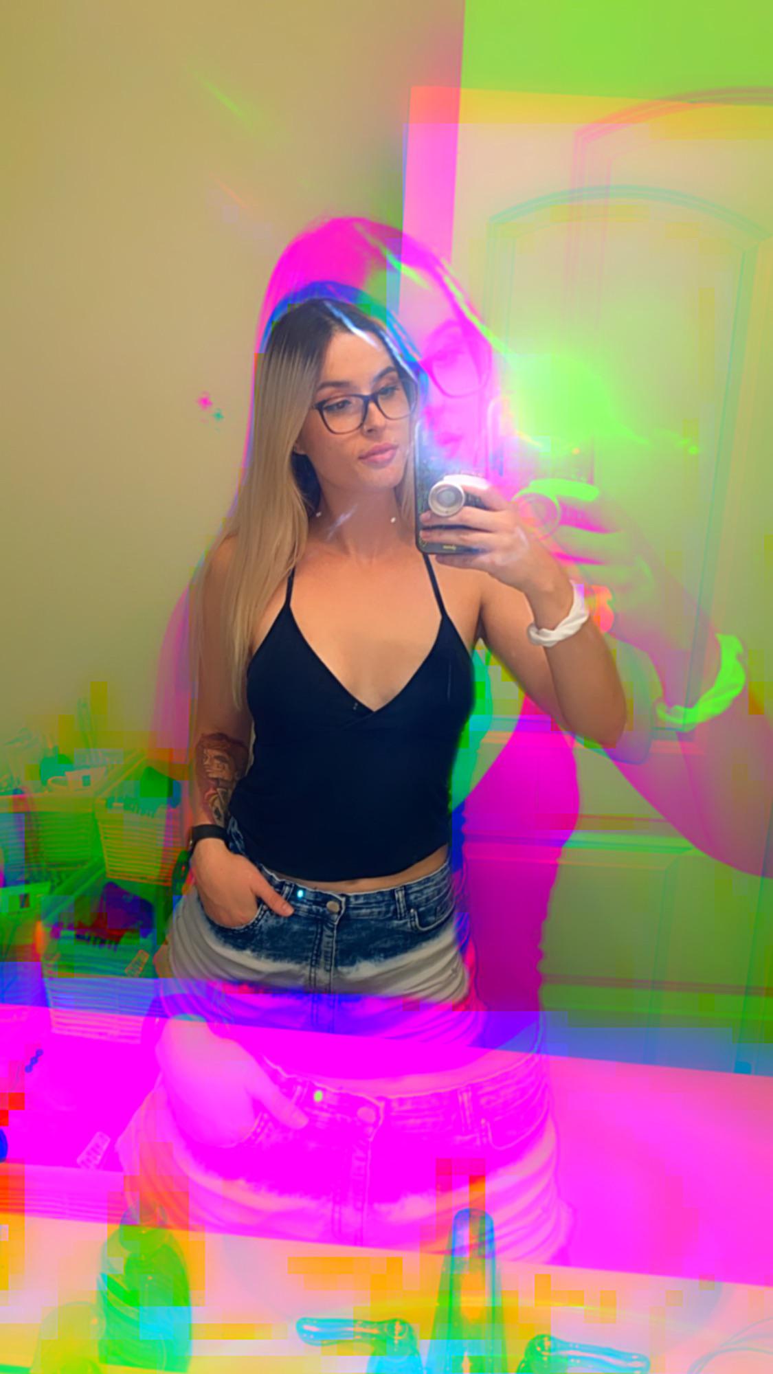 i love me a good filter edit! how’s my selfie game? r/selfie