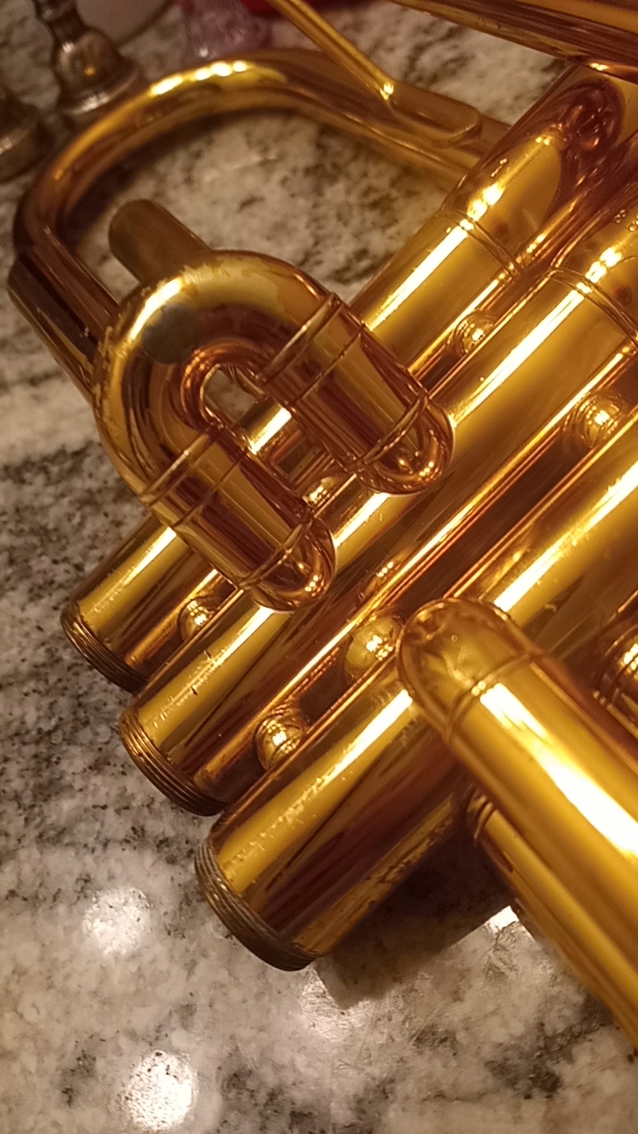 Stuck 2nd valve slide (been stuck since I got trumpet from cousin) can