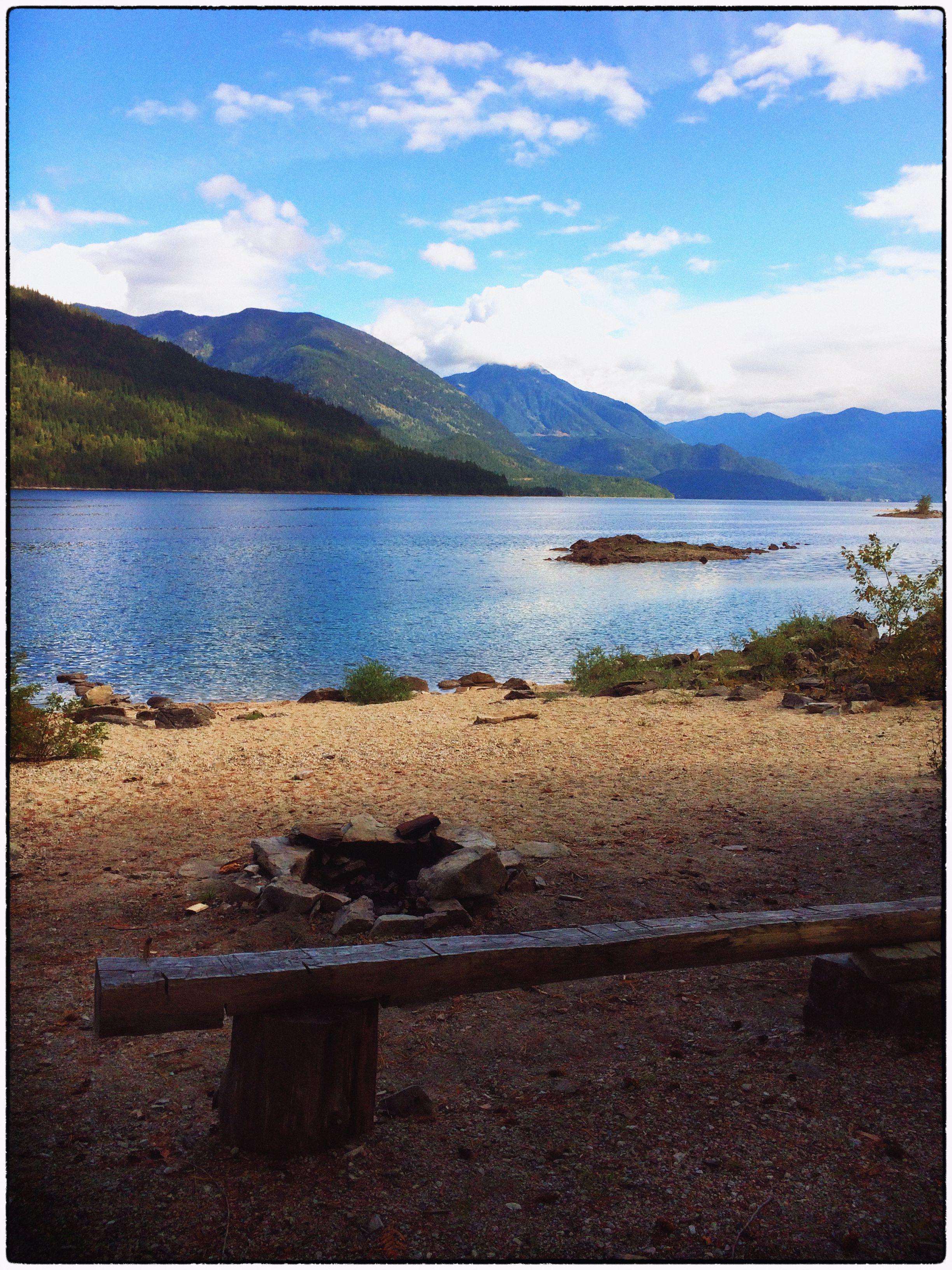 Slocan Lake, BC. Last few beach days of the year. r/camping
