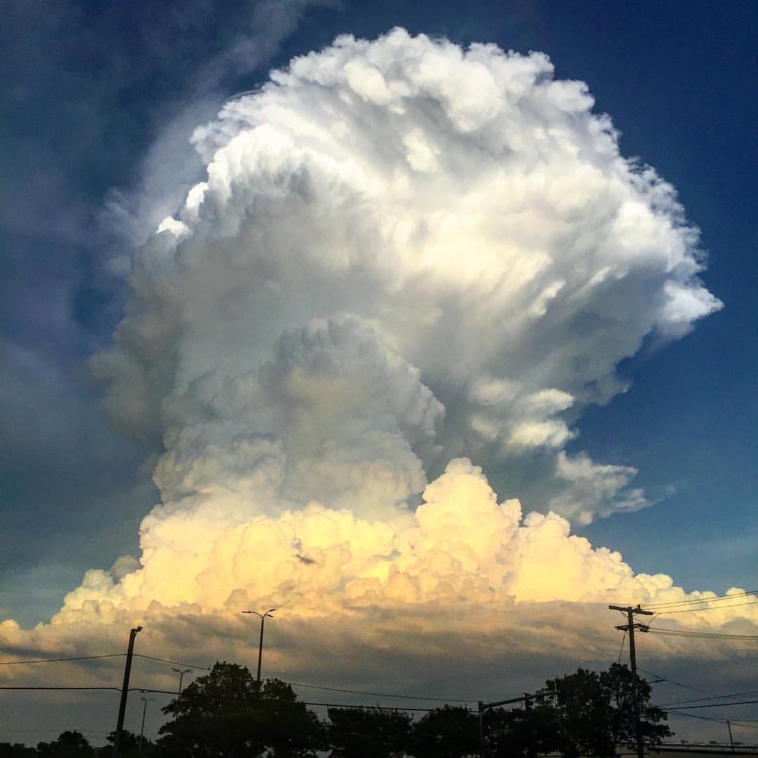 Building Thunderstorm over Norfolk VA 7/31/16 r/weather