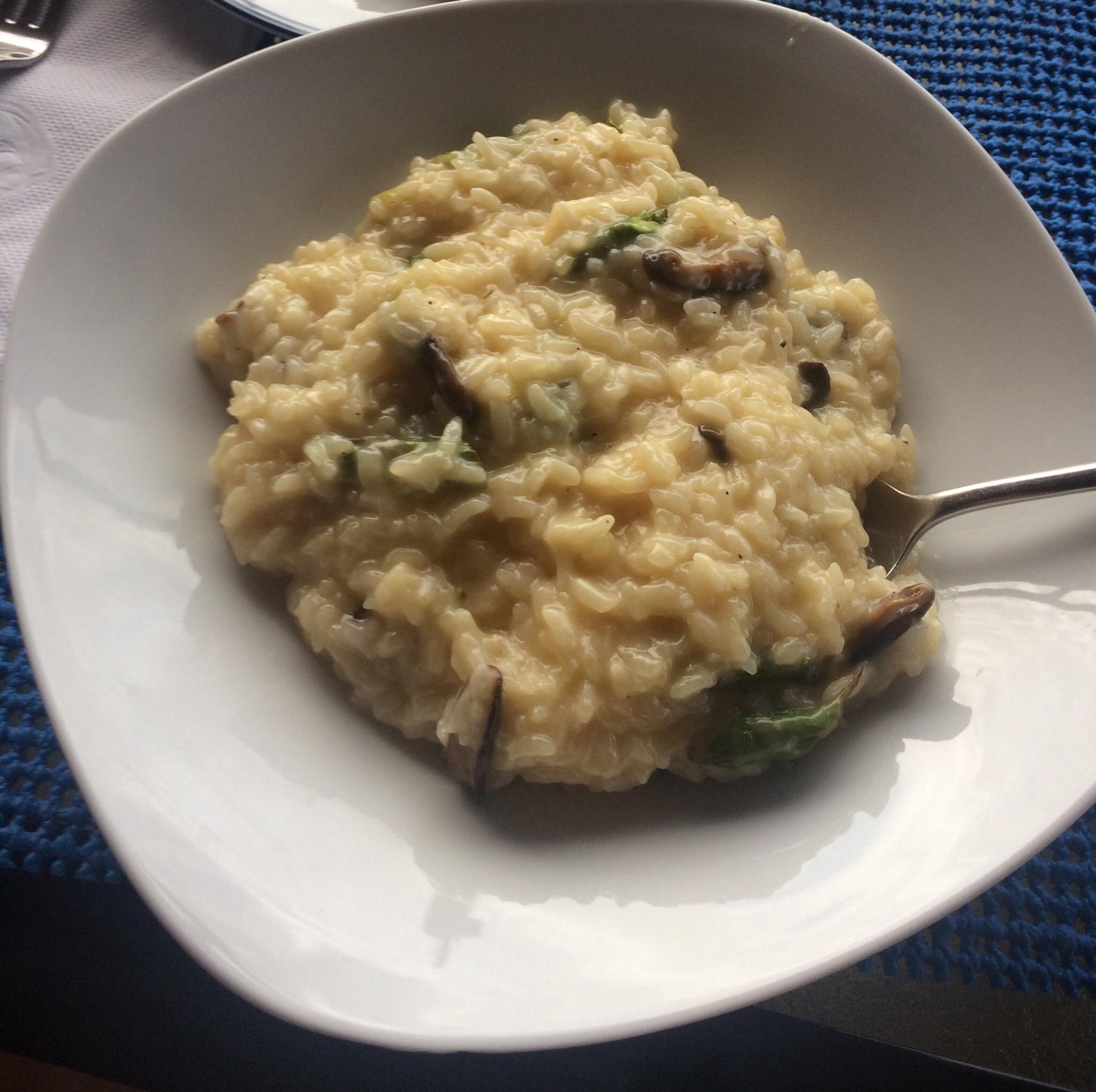 [Homemade] Mushroom and asparagus risotto r/food