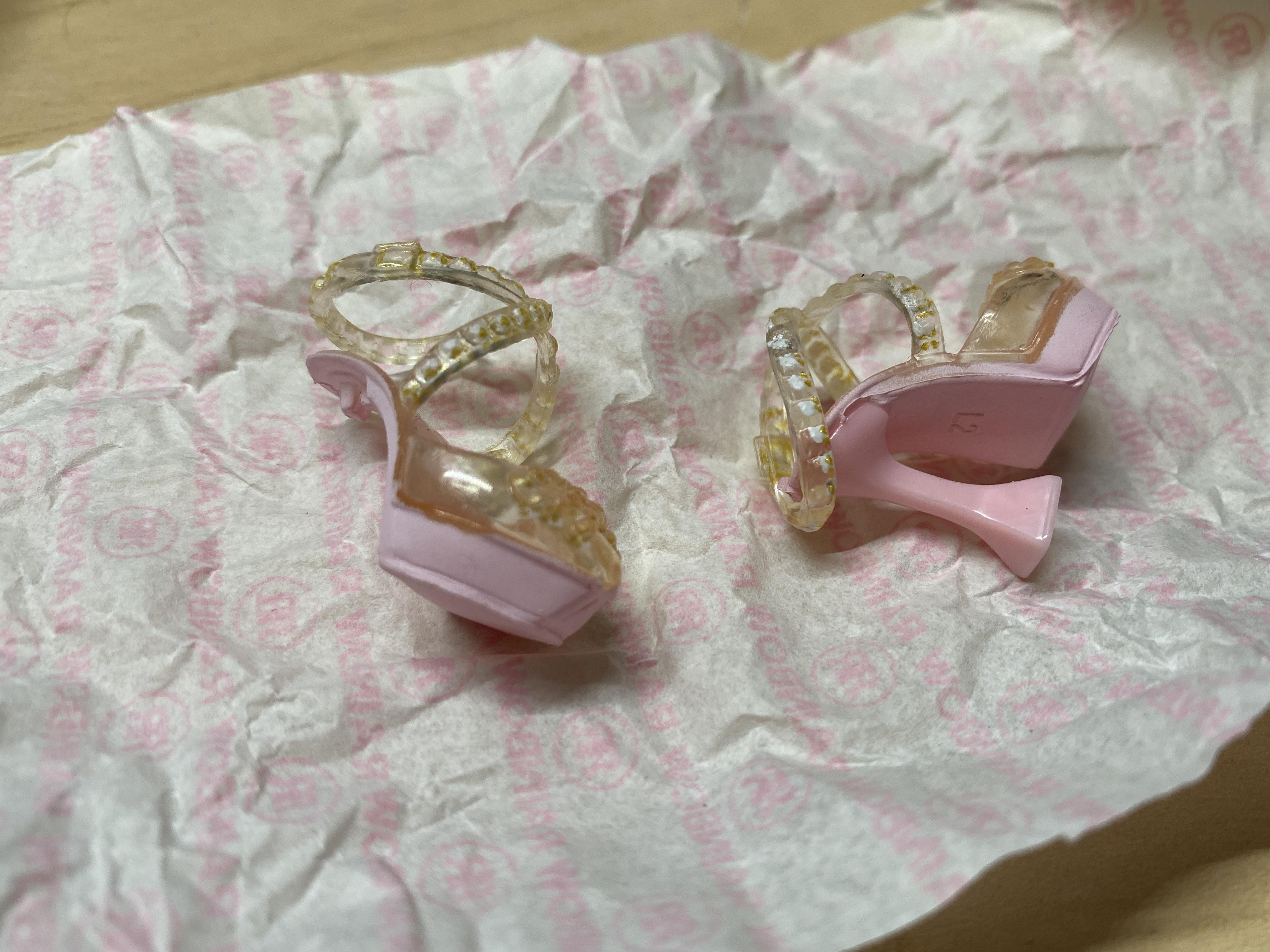 Decided to treat myself and try one of the new shoe blind boxes. Not